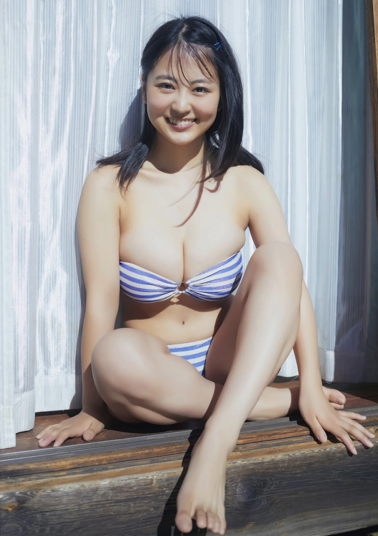 Ririka Fukui 福井梨莉華, BRODYデジタル写真集 「りりか、二十歳、冬」 - P12