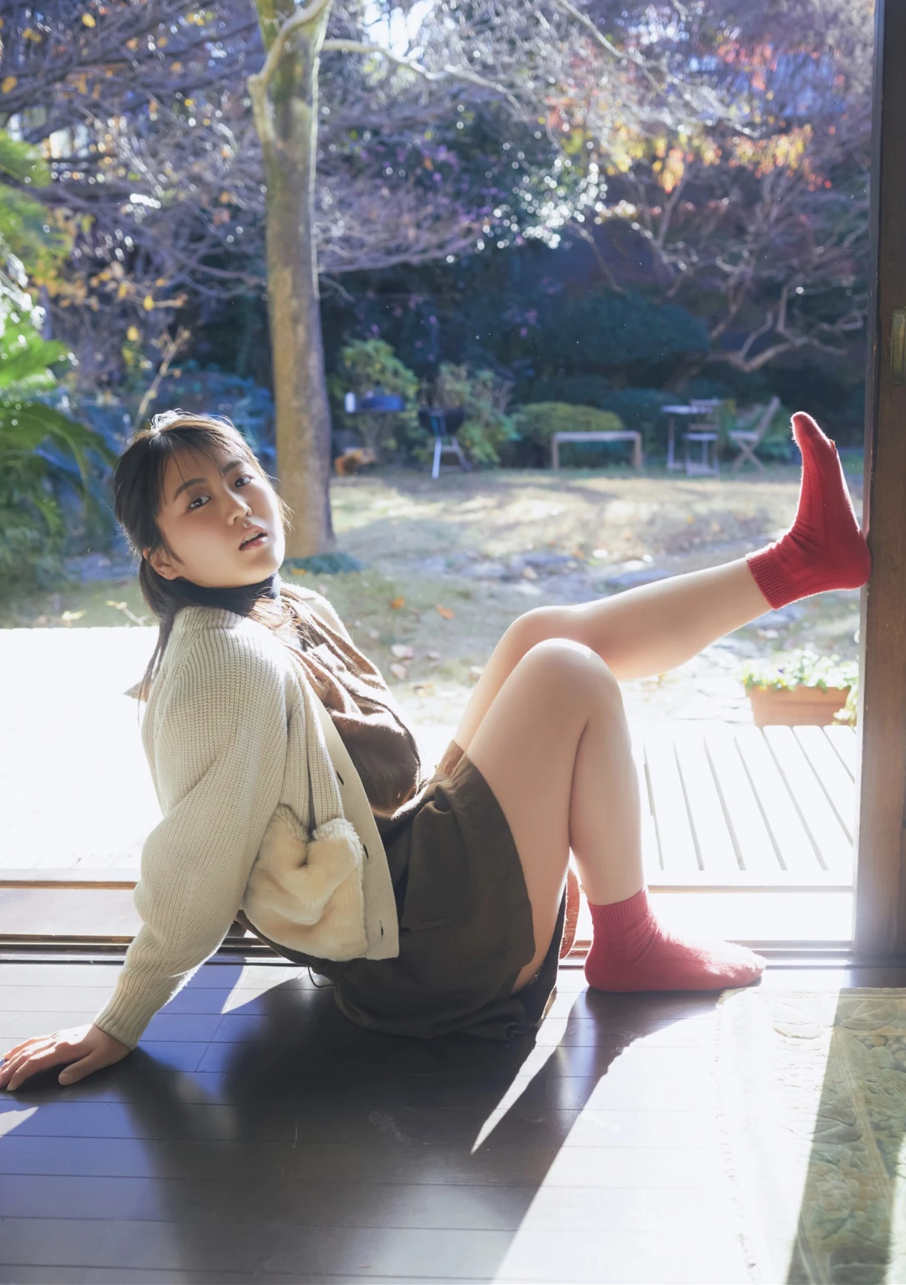 Ririka Fukui 福井梨莉華, BRODYデジタル写真集 「りりか、二十歳、冬」 - P2