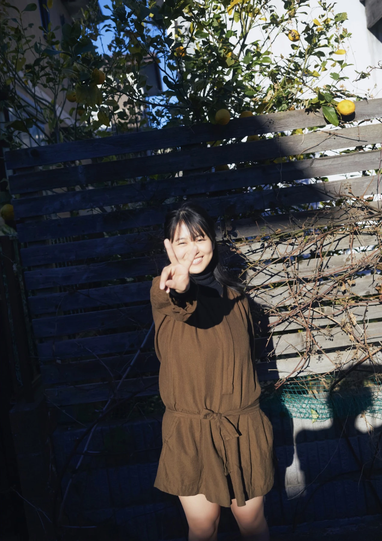 Ririka Fukui 福井梨莉華, BRODYデジタル写真集 「りりか、二十歳、冬」 - P6
