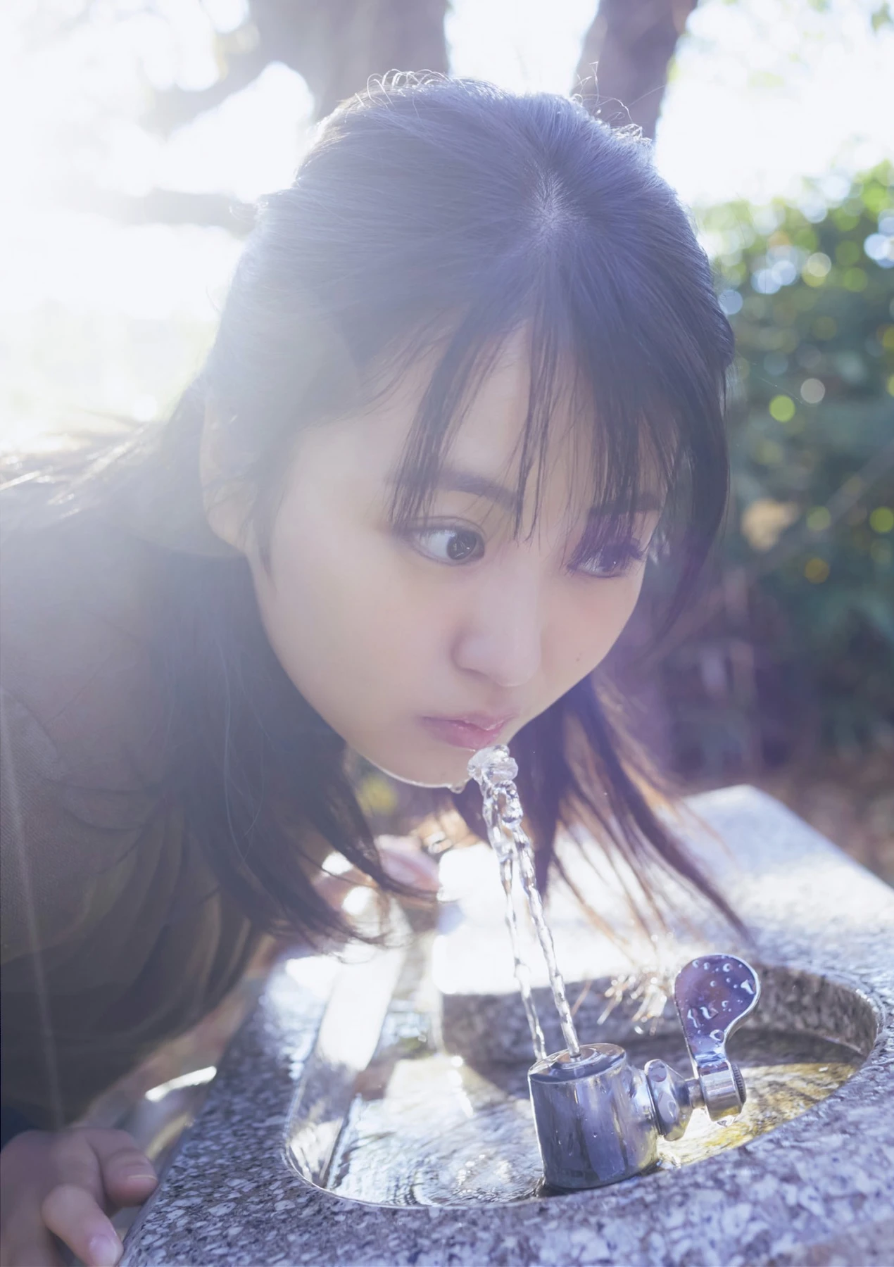 Ririka Fukui 福井梨莉華, BRODYデジタル写真集 「りりか、二十歳、冬」 - P8
