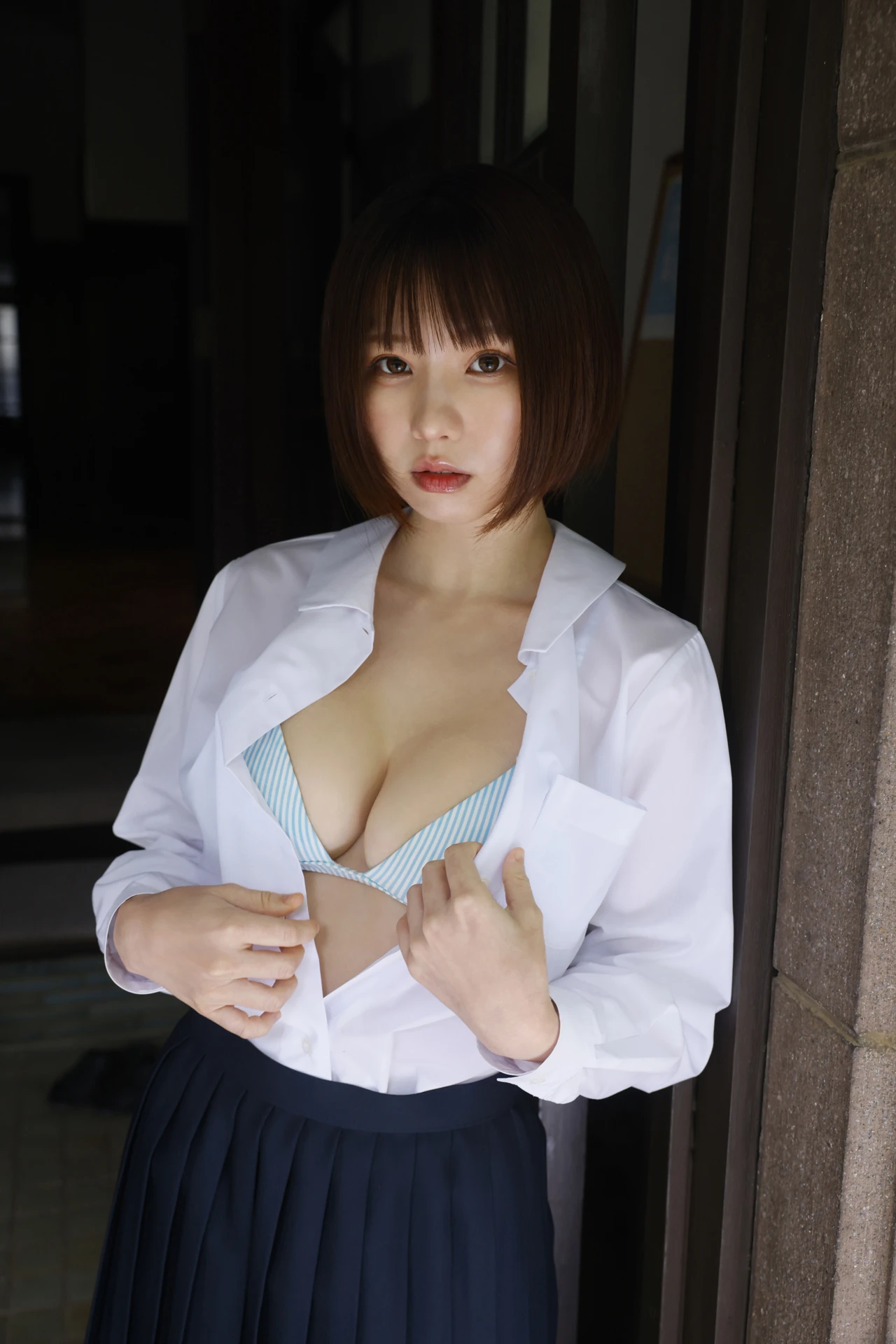 Enako えなこ, ヤングガンガンデジタル限定写真集 「くぎ付け」 - P29