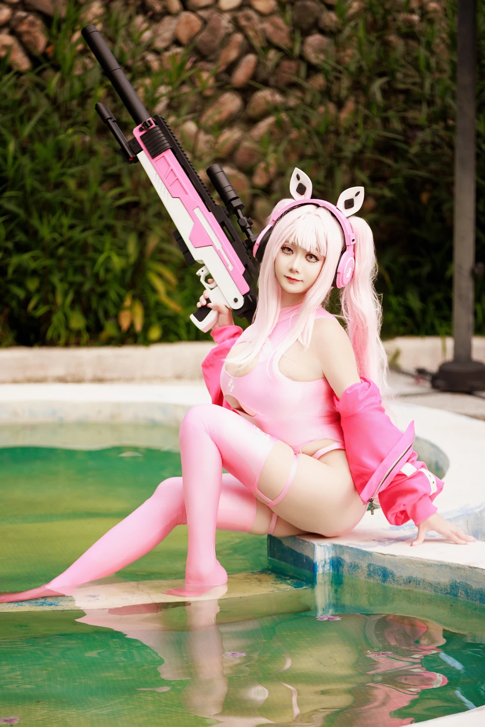 Cosplay 阿雪雪 – 爱丽丝泳装 - P2