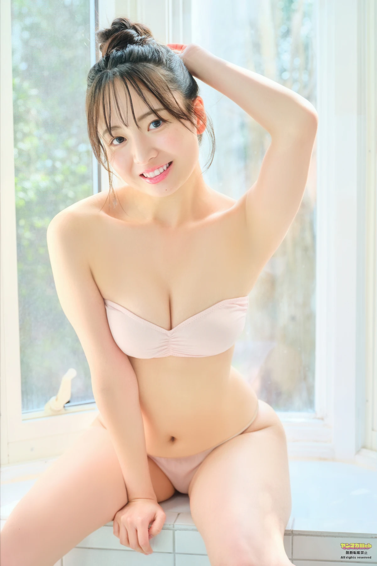 Aki Noma 野間愛希, Young Magazine 2026 No.24 (ヤングマガジン 2026年24号) - P13