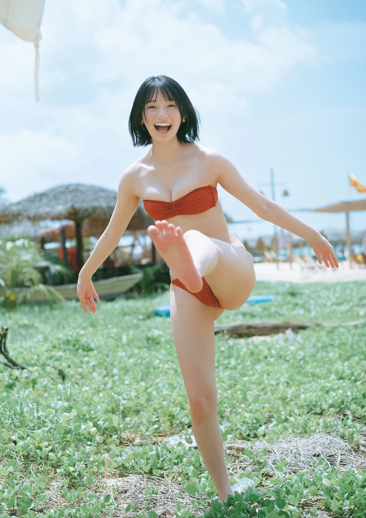 Fuuka Kumazawa 熊澤風花, 2nd写真集 『小さくて大切なもの』 - P13