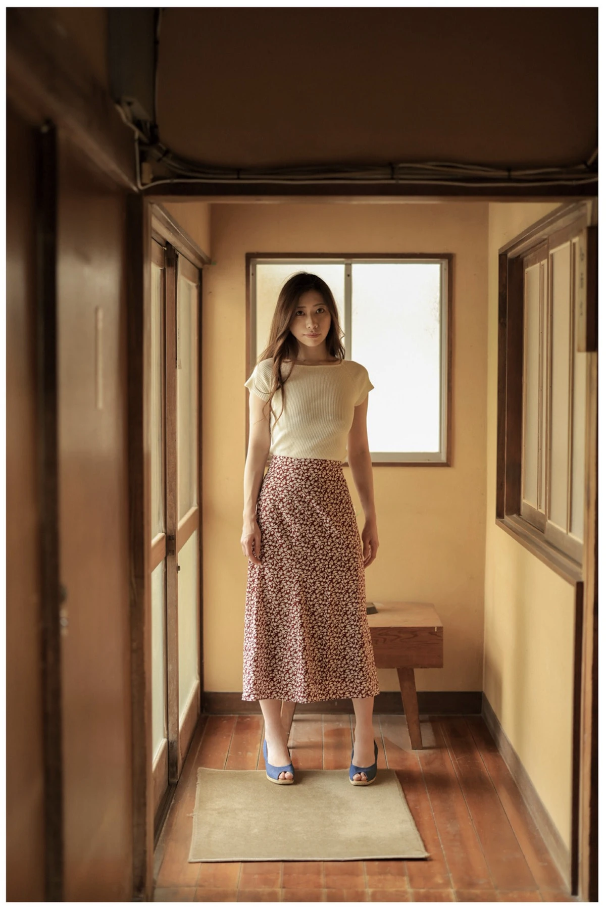 Manami Oura 大浦真奈美, ヌード写真集 「Nostalgia 回顧」 - P12