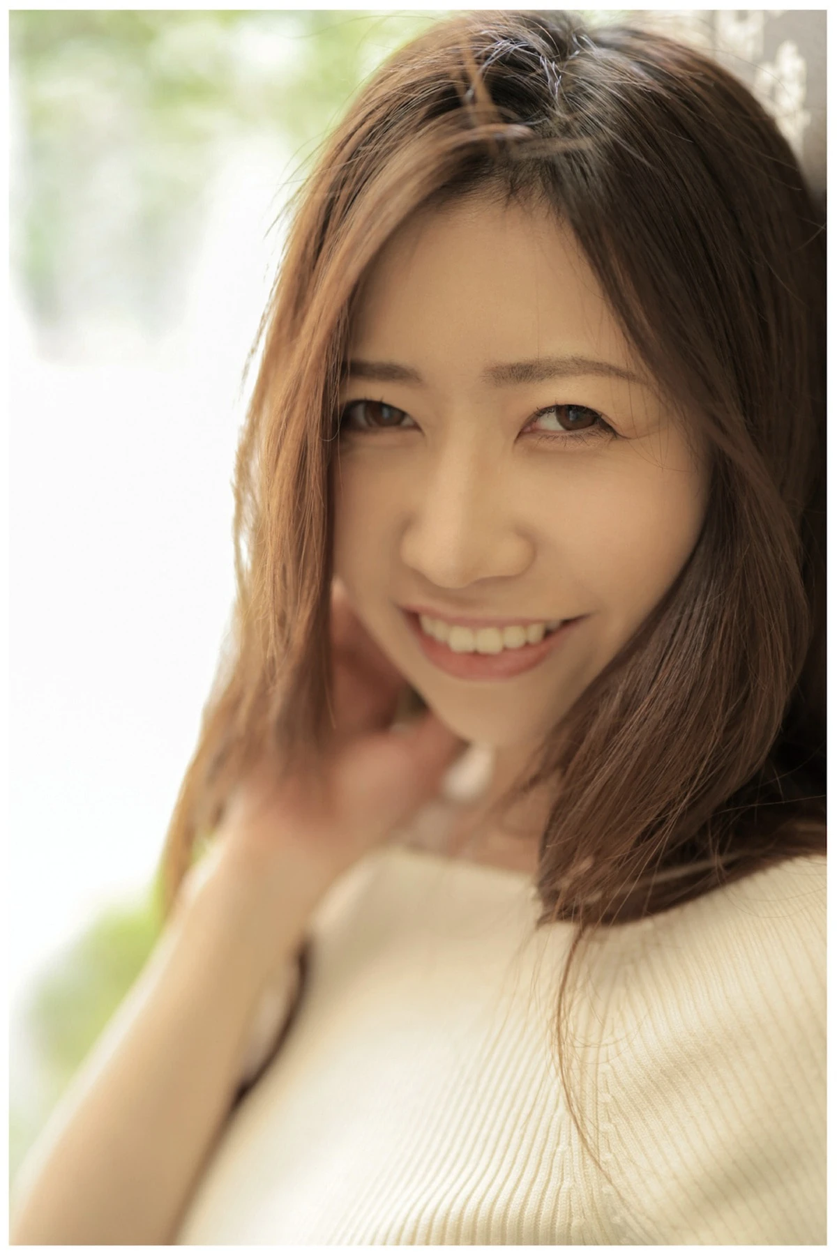 Manami Oura 大浦真奈美, ヌード写真集 「Nostalgia 回顧」 - P3