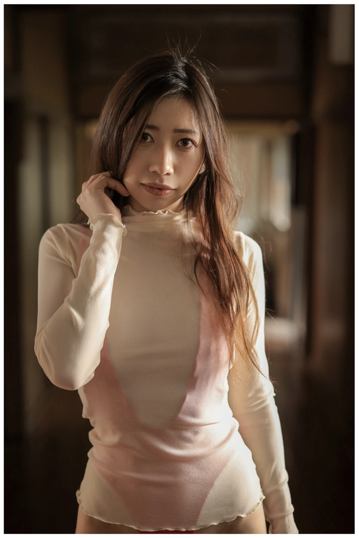Manami Oura 大浦真奈美, ヌード写真集 「Nostalgia 回顧」 - P45