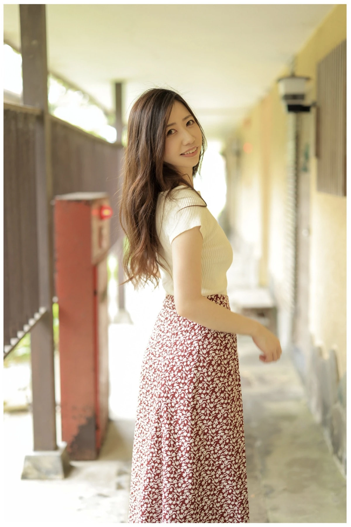 Manami Oura 大浦真奈美, ヌード写真集 「Nostalgia 回顧」 - P6