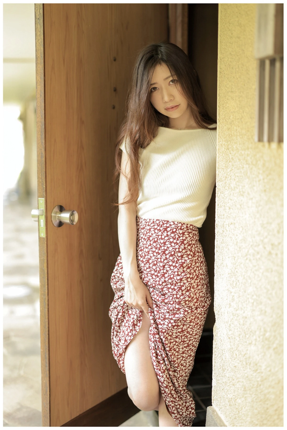 Manami Oura 大浦真奈美, ヌード写真集 「Nostalgia 回顧」 - P7