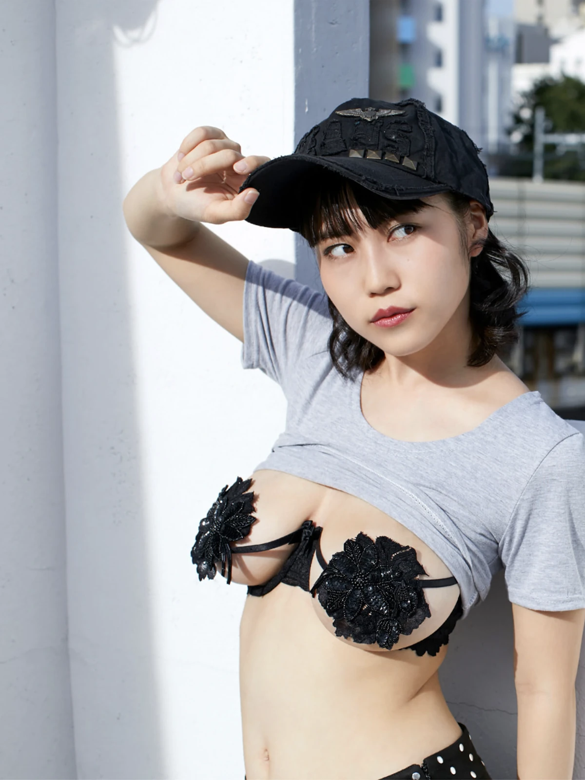 Io Iori 伊織いお, 写真集 BEST Vol.1 必撮！まるごと☆ 「悩殺爆彈」 - P15