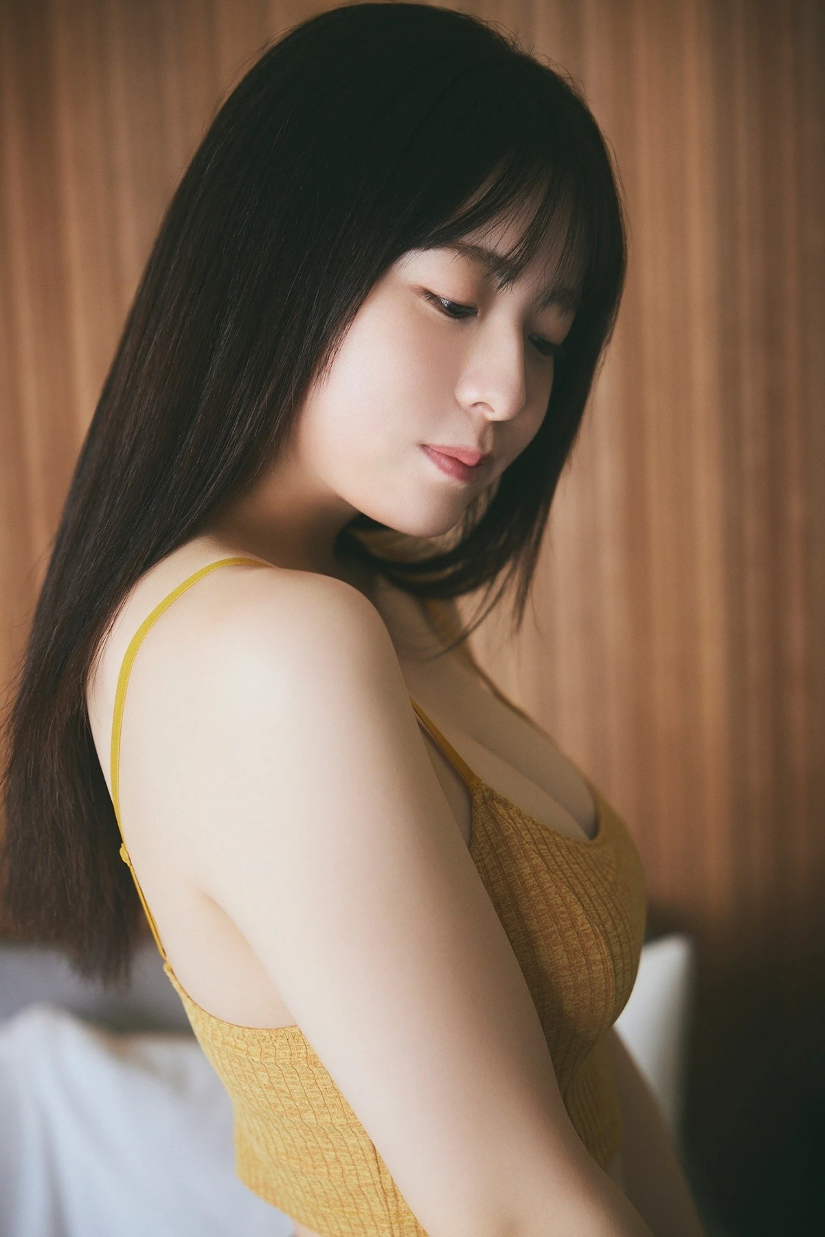 Yumena Nishino 西野夢菜, 写真集 「透明感、100パーセント。」 - P12