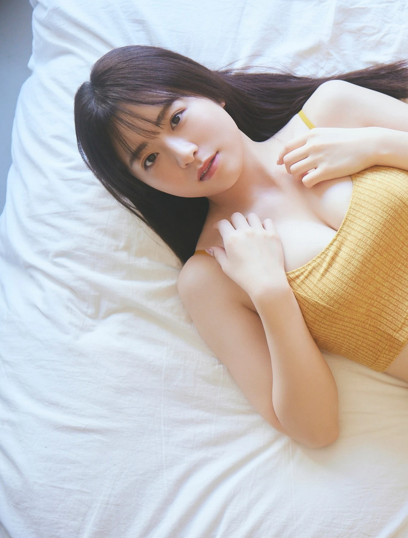 Yumena Nishino 西野夢菜, 写真集 「透明感、100パーセント。」 - P7
