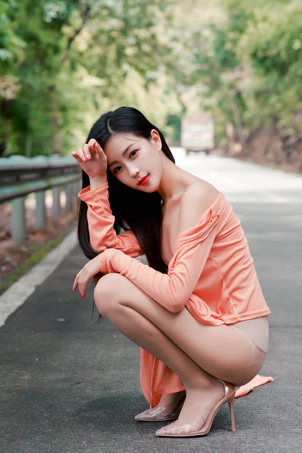 杨子嫣 – 户外女神的丝袜秀 - P55