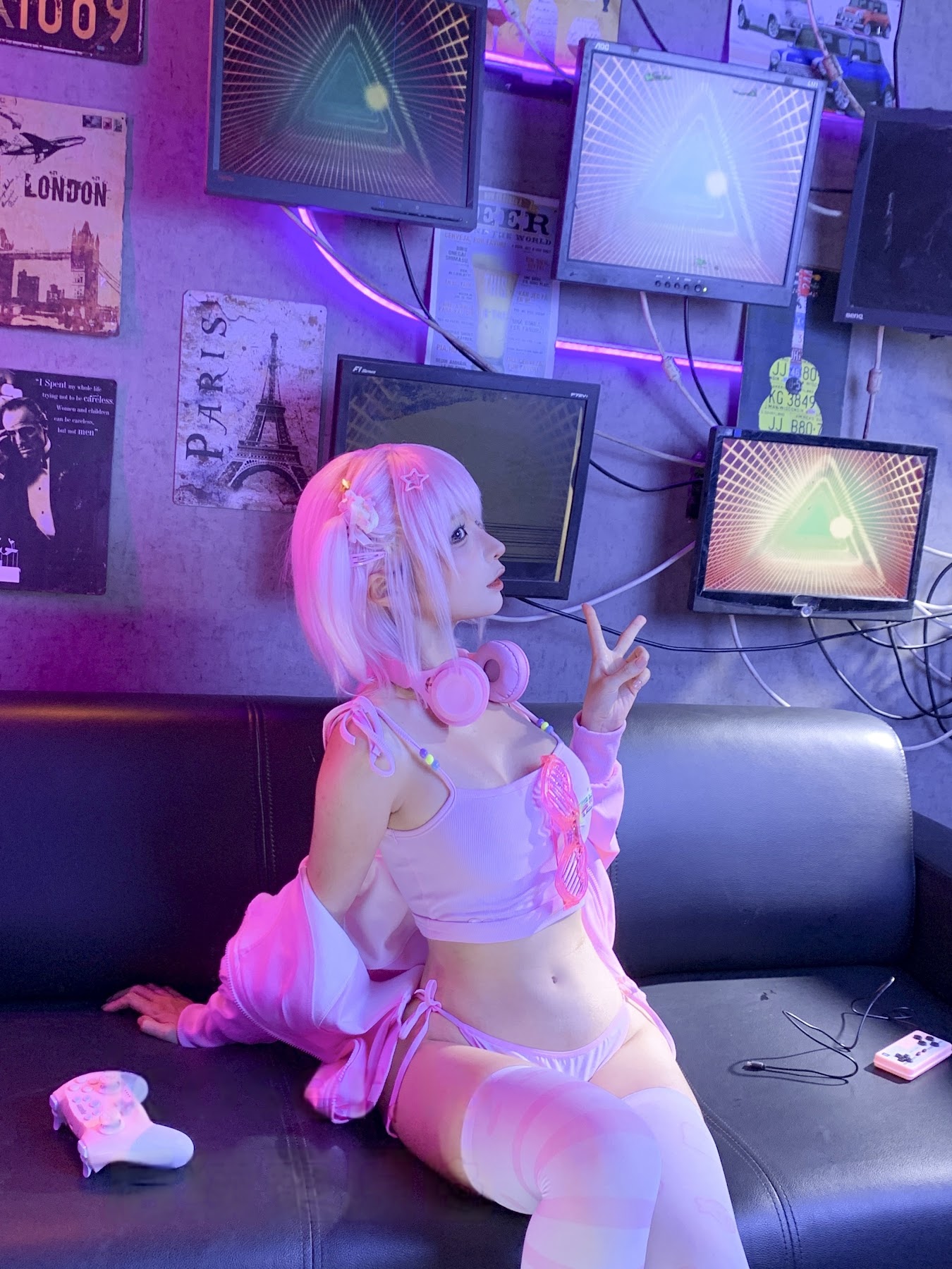Coser@蠢沫沫 (chunmomo) – Game Girls - P115