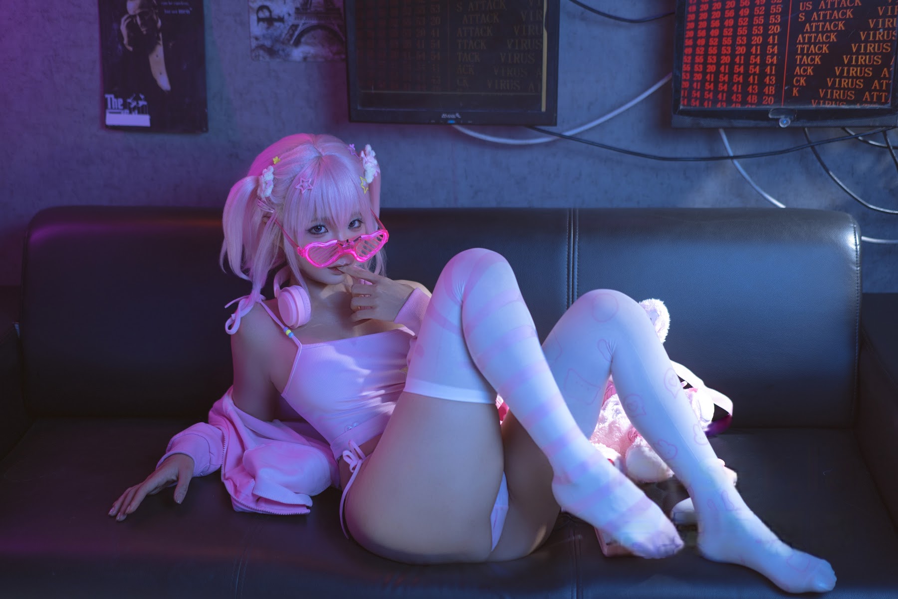 Coser@蠢沫沫 (chunmomo) – Game Girls - P151