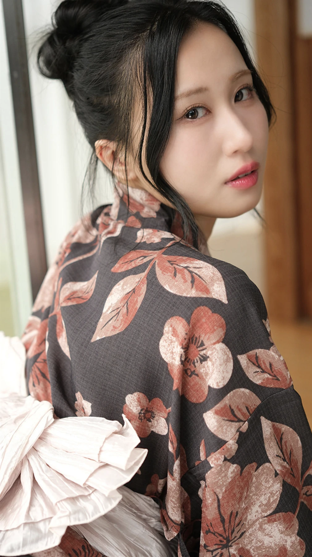 白上咲花・大島優香・紬柊, 特盛りクイーン Vol.02 - P49