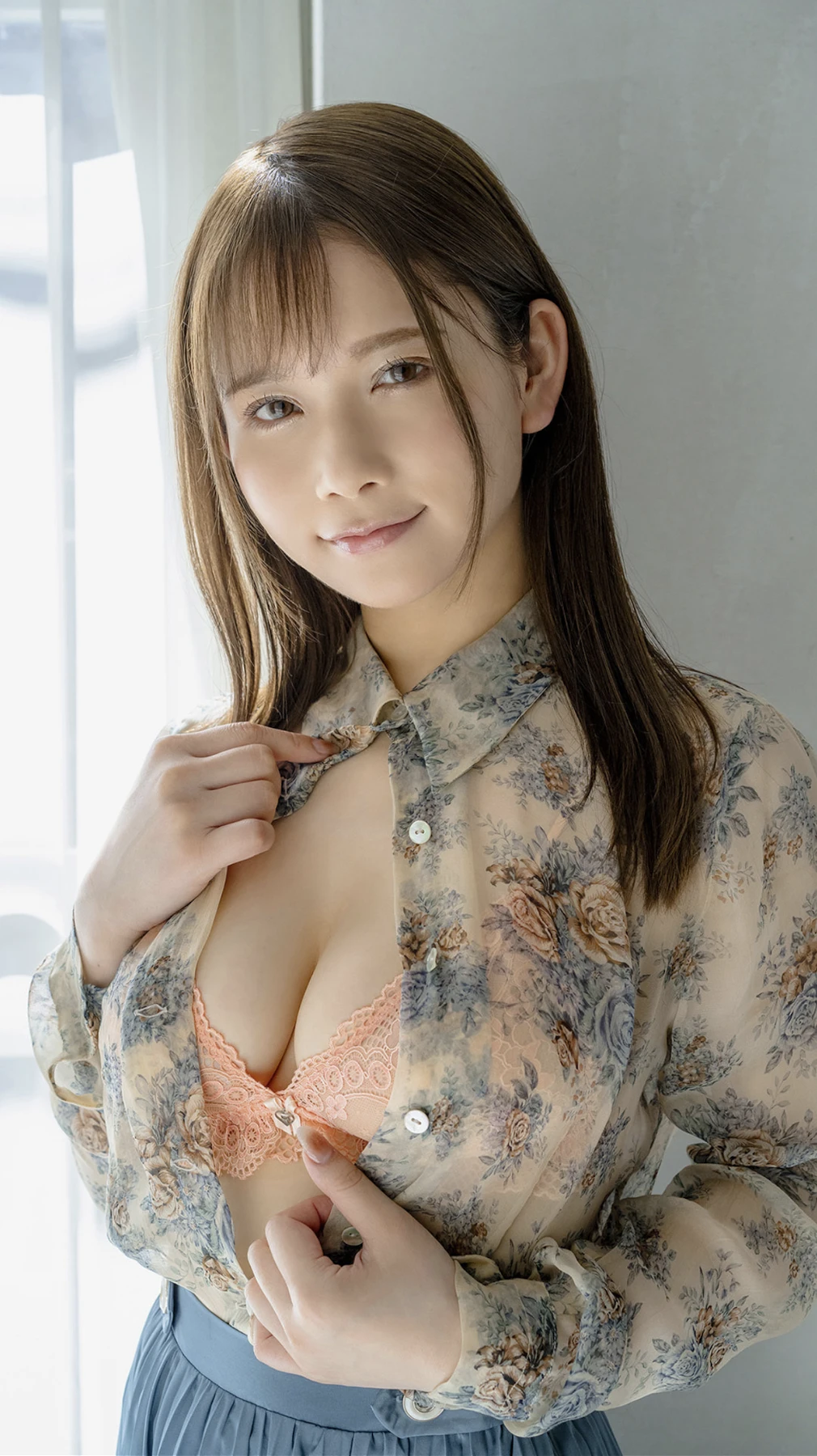 伊藤舞雪・桃園怜奈・小島みなみ・宇野まや, 特盛りクイーン Vol.01 - P18