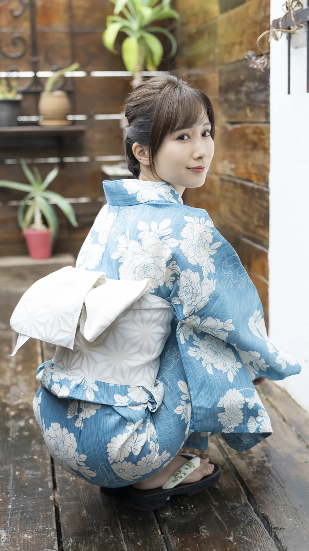 伊藤舞雪・桃園怜奈・小島みなみ・宇野まや, 特盛りクイーン Vol.01 - P40