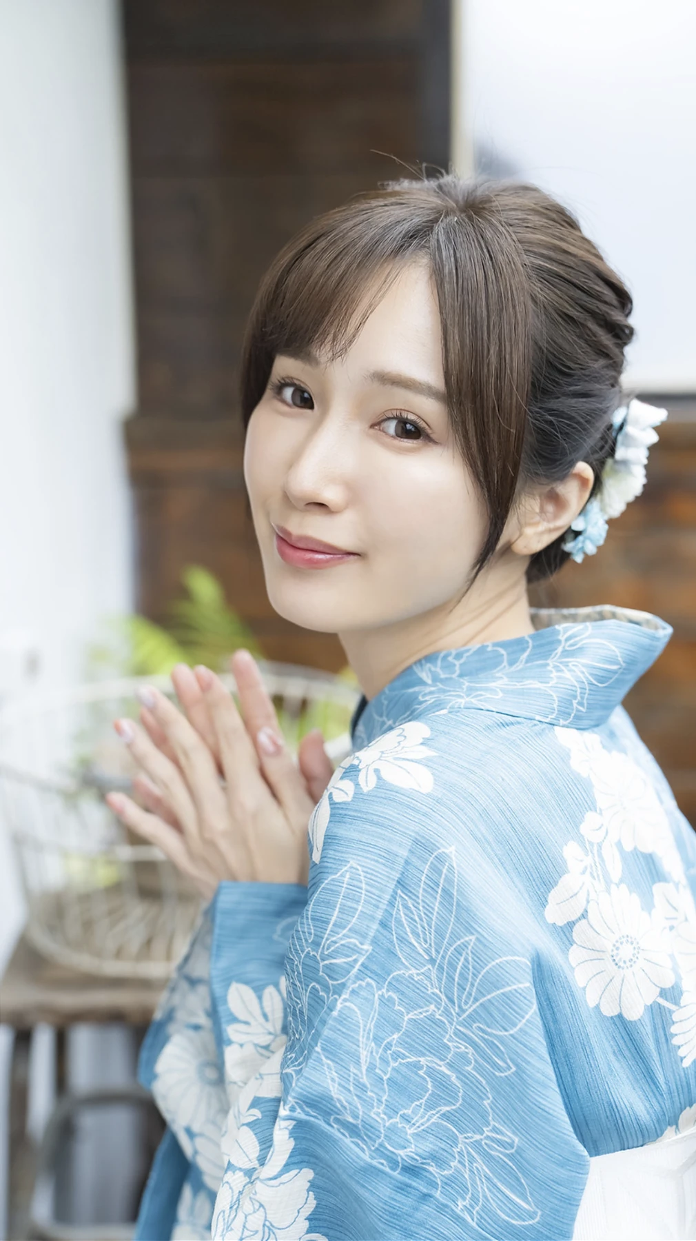伊藤舞雪・桃園怜奈・小島みなみ・宇野まや, 特盛りクイーン Vol.01 - P41