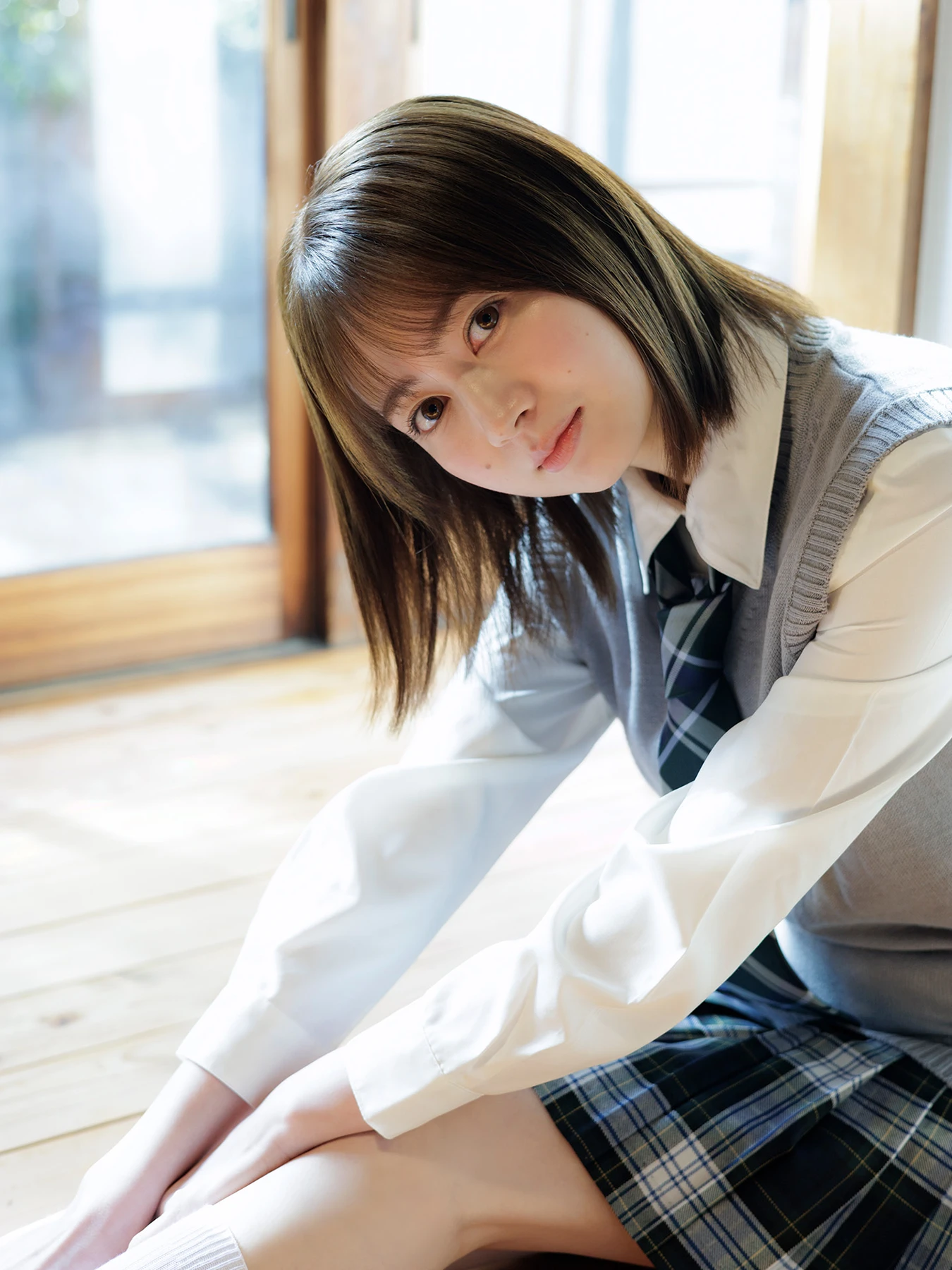 Yuna Ego 江籠裕奈, デジタル写真集 ドキッ！ ENTAME36℃デジタル写真集 - P3