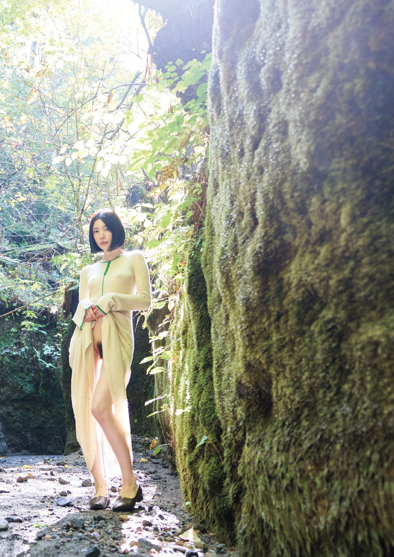 Karen Kaede 楓カレン, 写真集 カレンと行く北海道旅行二泊三日 - P14