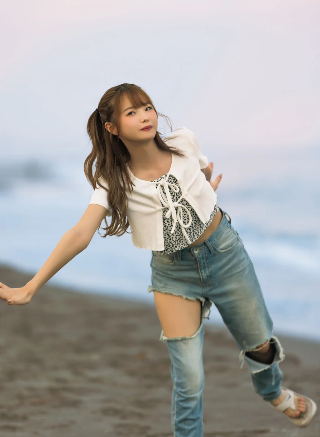 [JP] Matsumoto Ichika (松本いちか): 写真集 TOXIC (103 photos) - P3
