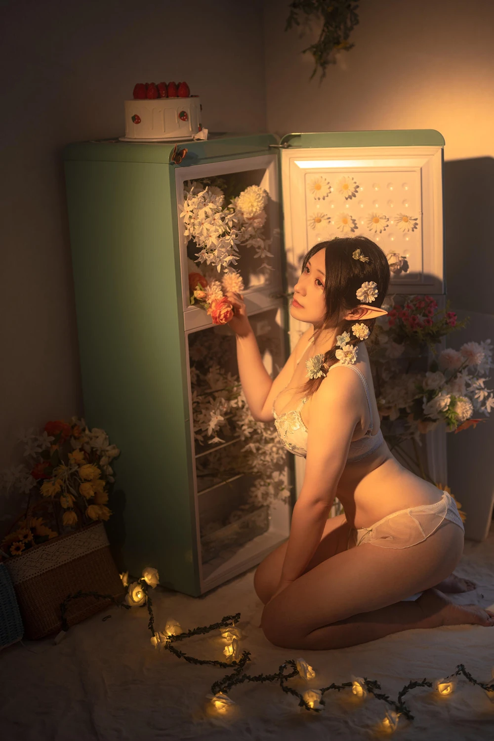 Cosplay Zyra秋 – 俘虏刺客 & 繁花 - P10