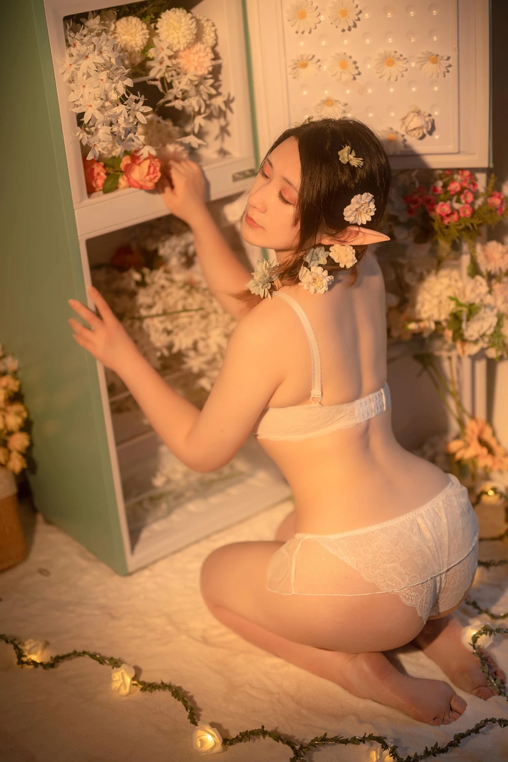 Cosplay Zyra秋 – 俘虏刺客 & 繁花 - P12