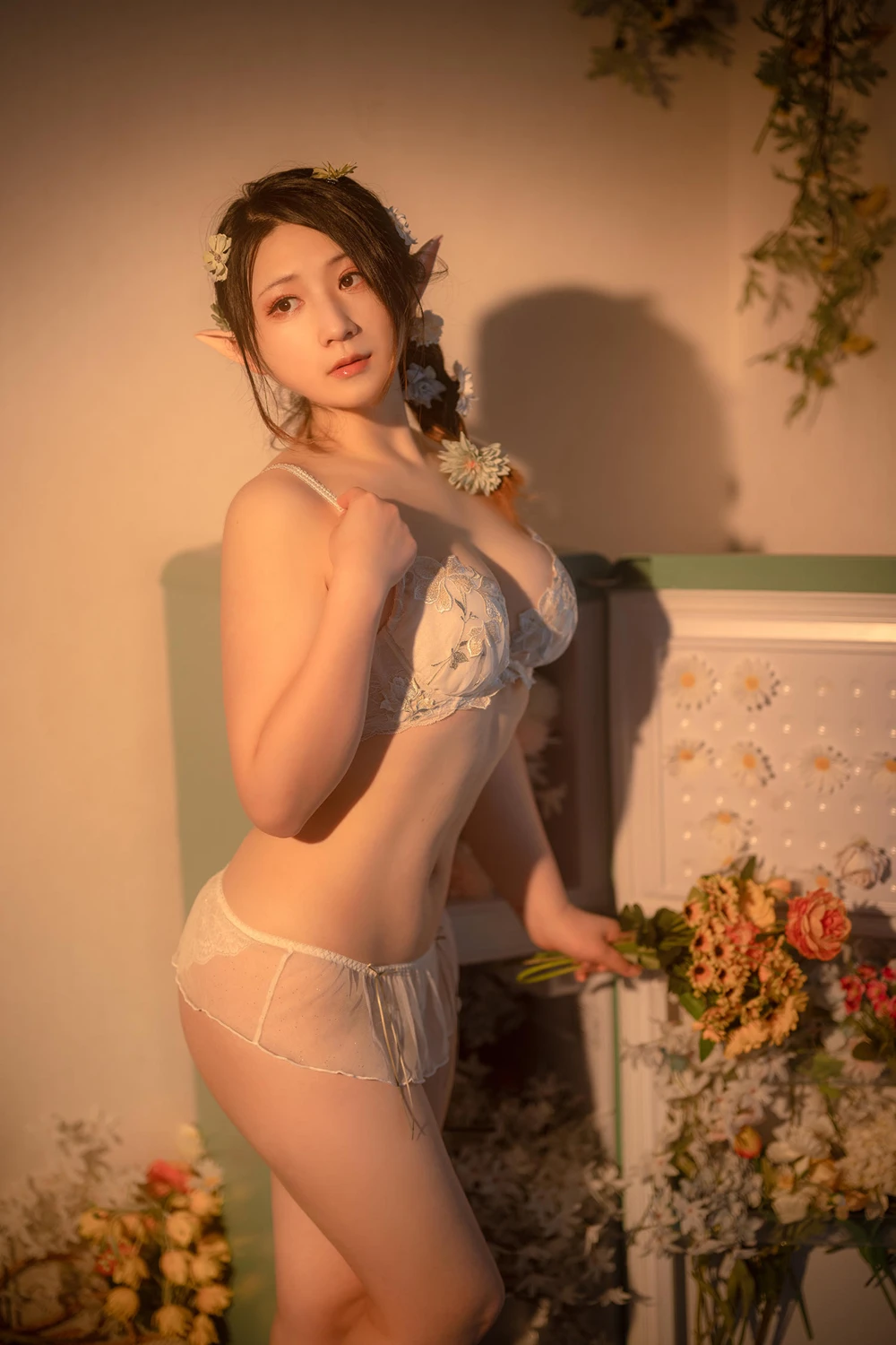 Cosplay Zyra秋 – 俘虏刺客 & 繁花 - P26