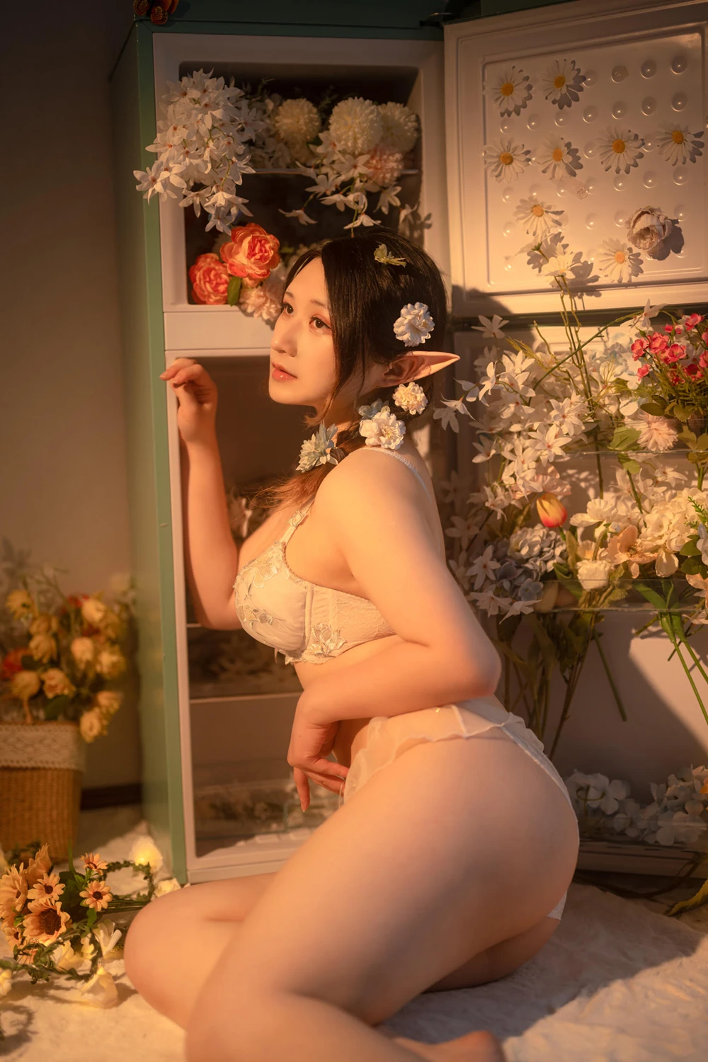 Cosplay Zyra秋 – 俘虏刺客 & 繁花 - P4
