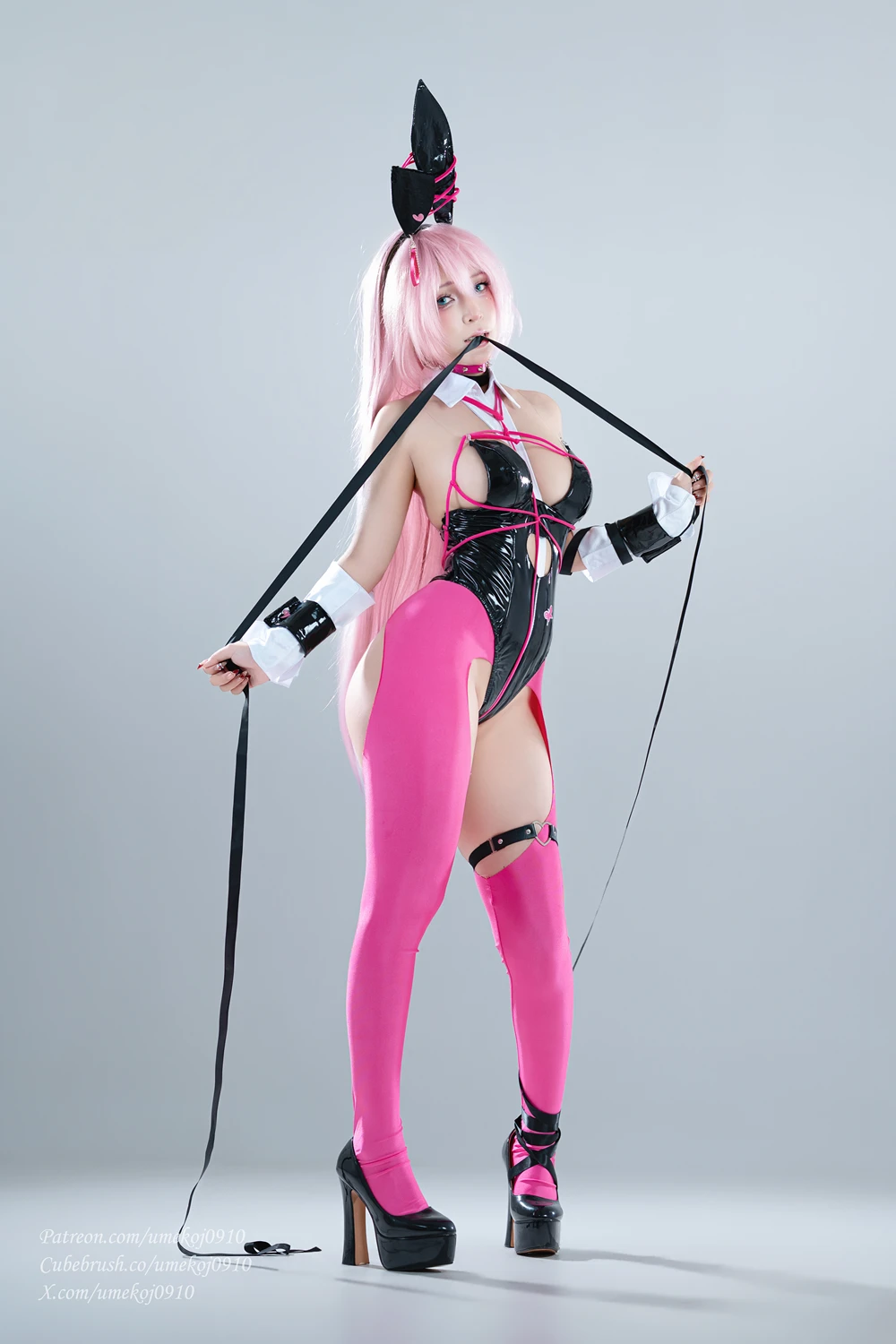 Cosplay Umeko.J – Velvet Sensual Rabbit NIKKE - P3