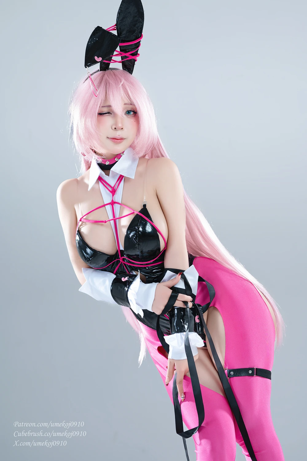 Cosplay Umeko.J – Velvet Sensual Rabbit NIKKE - P6