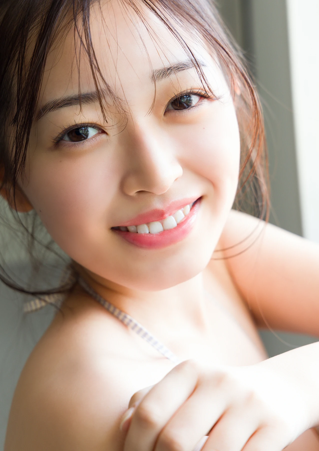 Koharu Kuroe 黒江こはる, 写真集 「ハタチ、甘くてちょっぴり悪い子ちゃんな私」 - P44