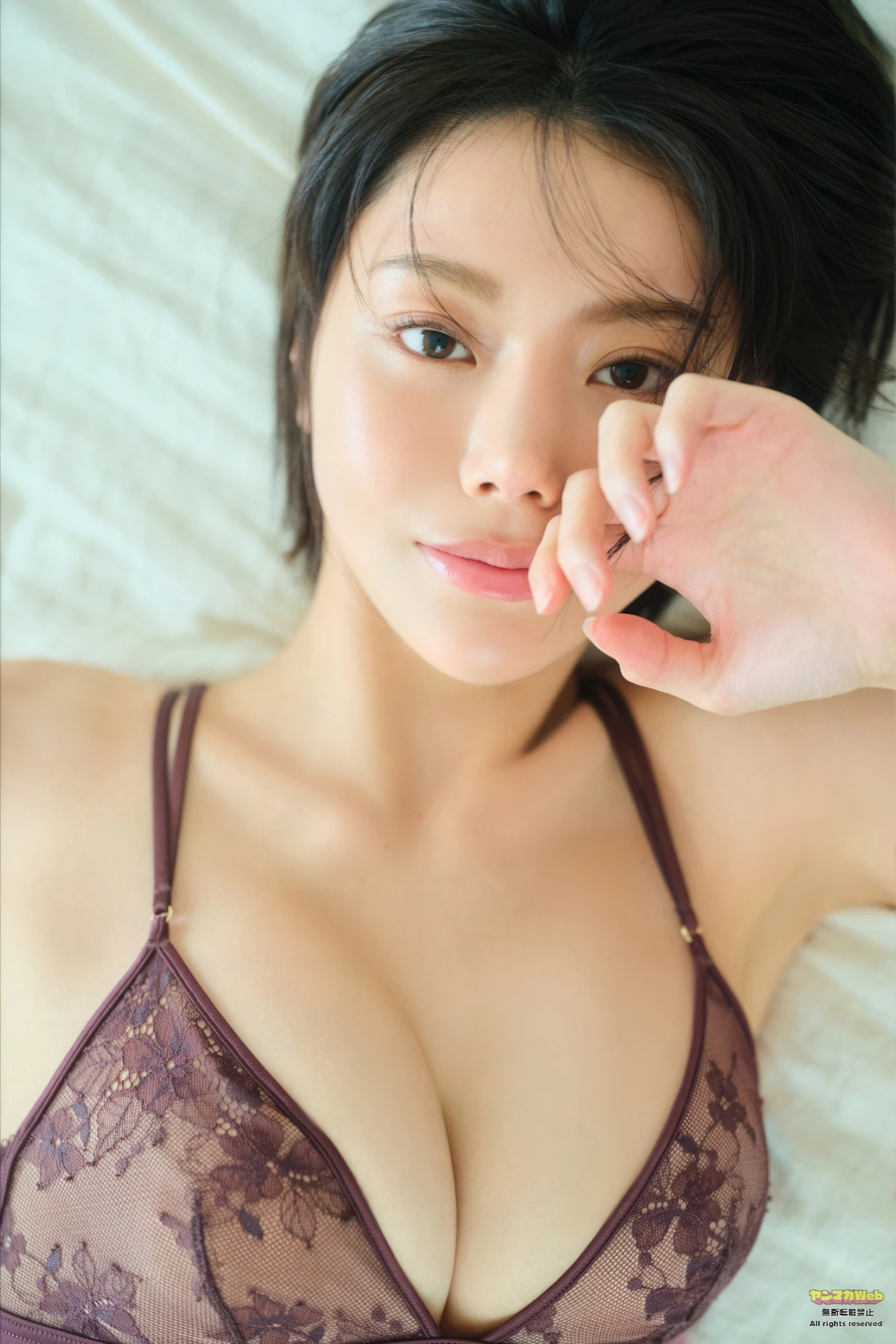 長瀬礼華・谷夢花, Young Magazine 2026 No.27 (ヤングマガジン 2026年27号) - P23