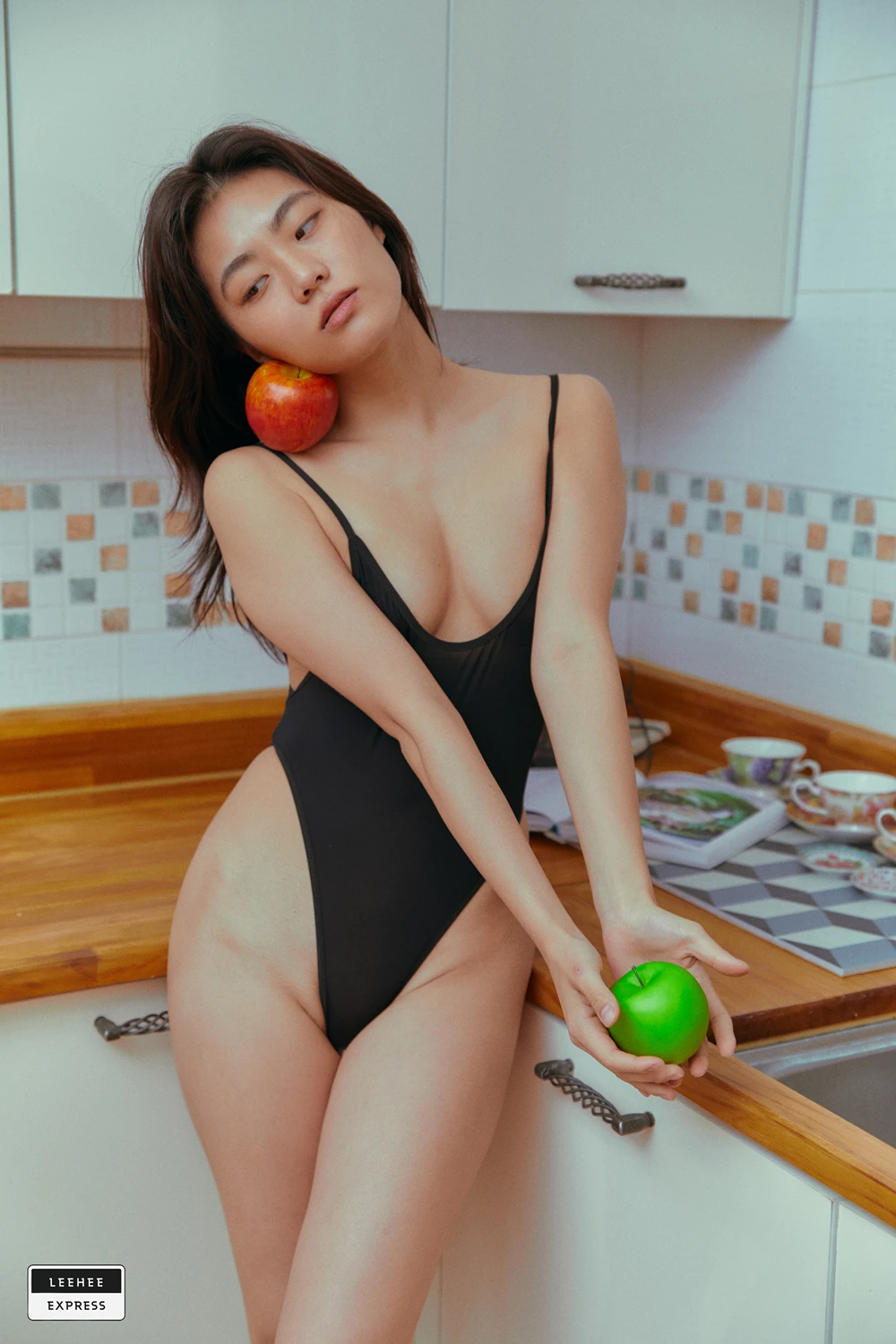 Son.J – Leehee Express LEDG-014 - P45