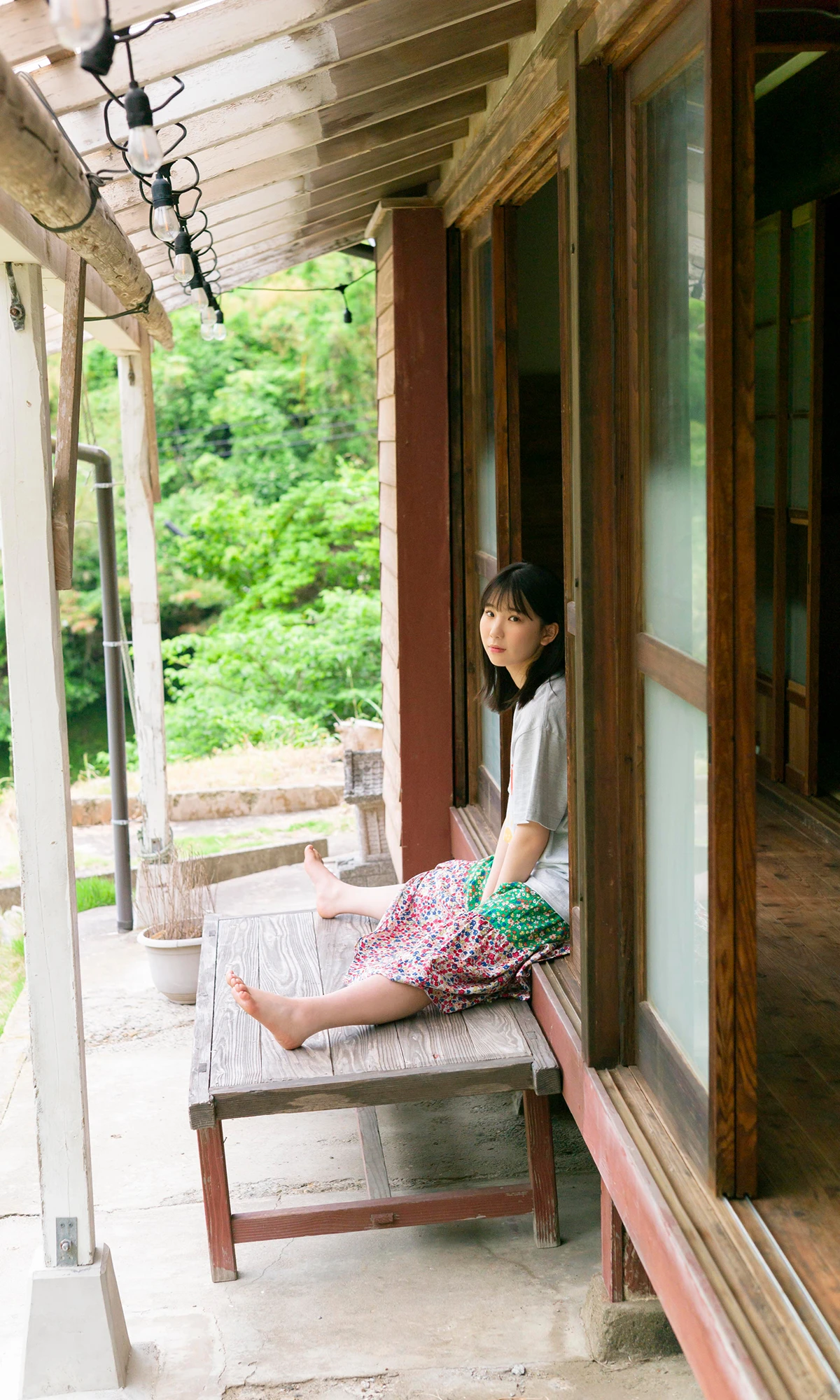 Nozomi Nishio 西尾希美, 写真集 「七色モラトリアム」 - P25