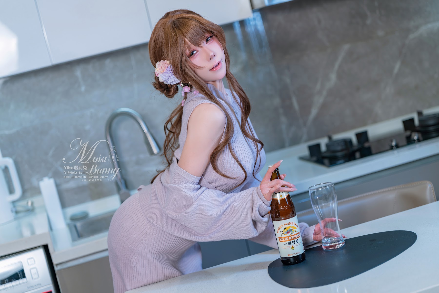 Coser@黏黏团子兔 – 2601月作品 在丈夫身边 - P31