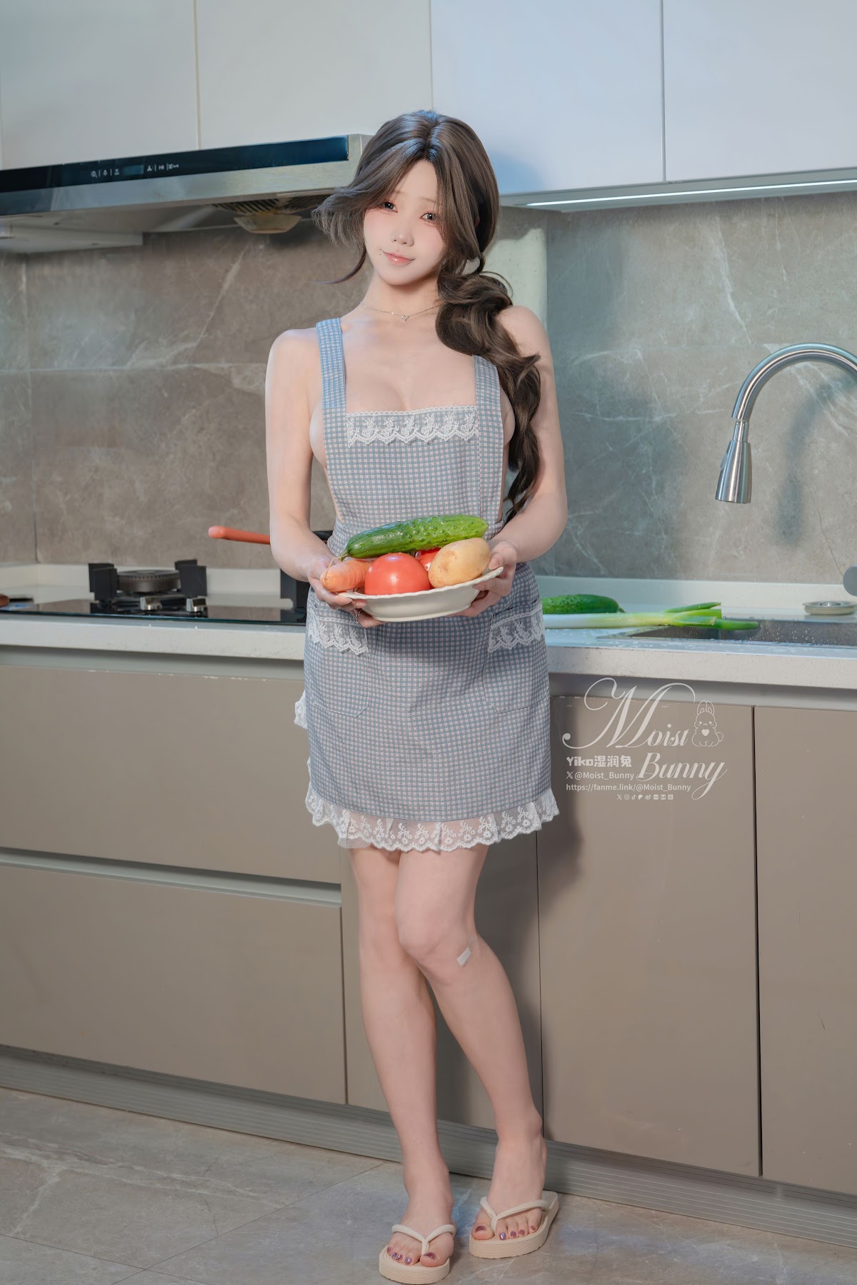Coser@黏黏团子兔 – 2026年03月作品 继母の香 - P33