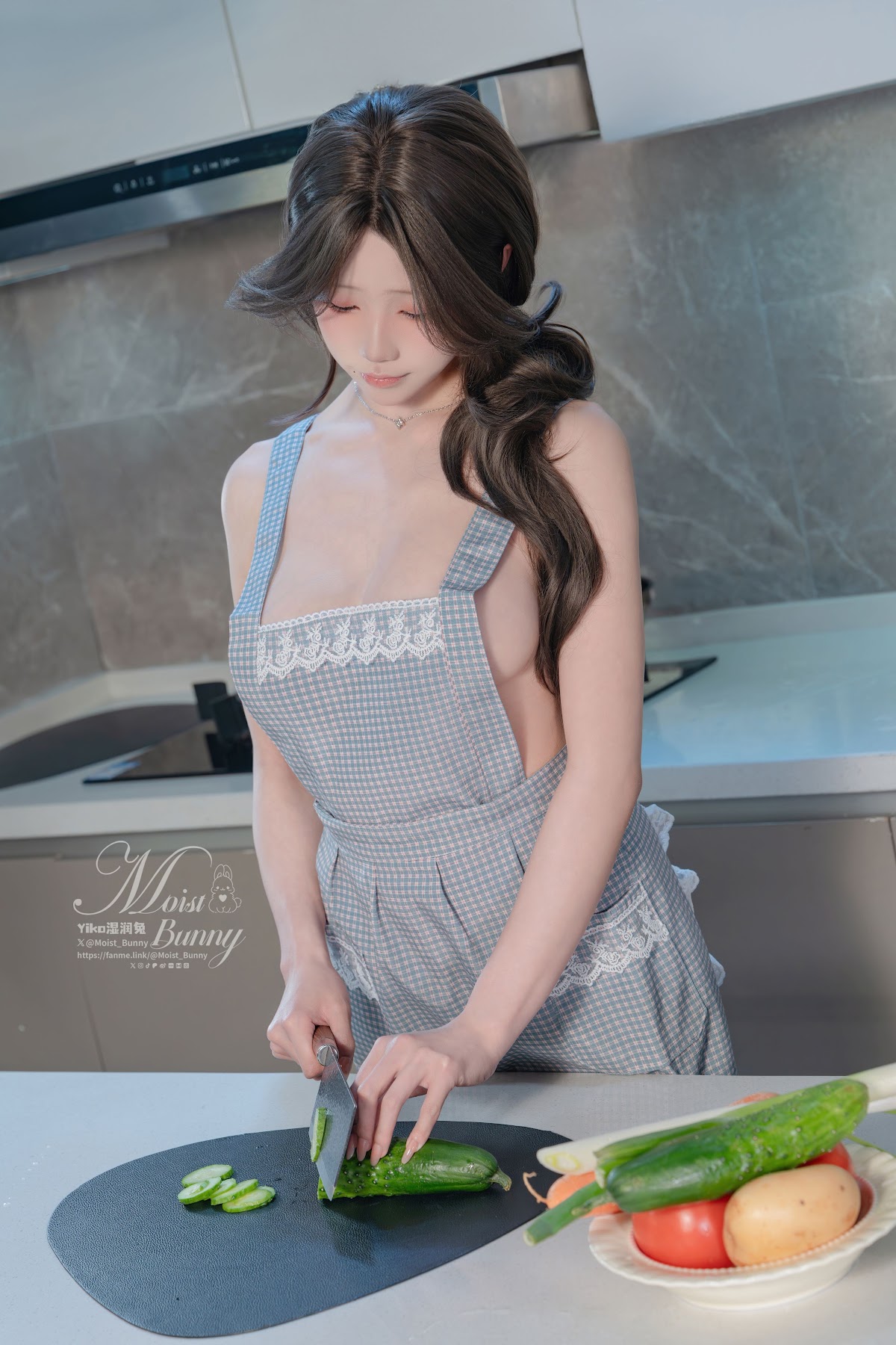 Coser@黏黏团子兔 – 2026年03月作品 继母の香 - P37