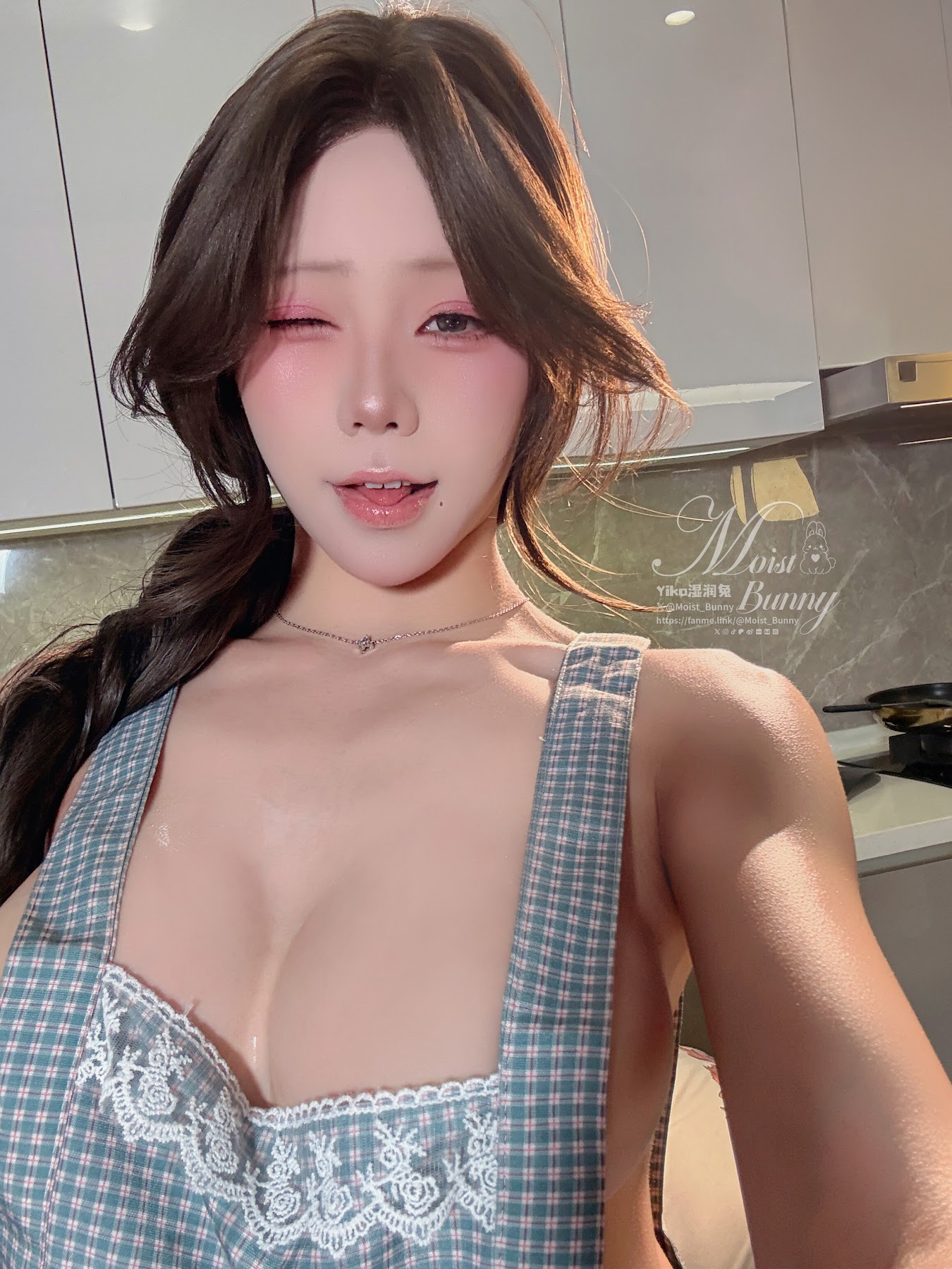 Coser@黏黏团子兔 – 2026年03月作品 继母の香 - P84