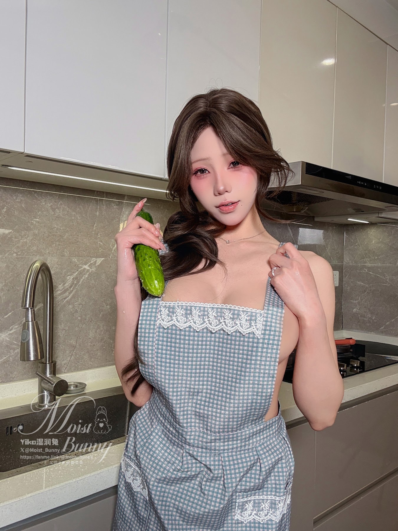 Coser@黏黏团子兔 – 2026年03月作品 继母の香 - P92