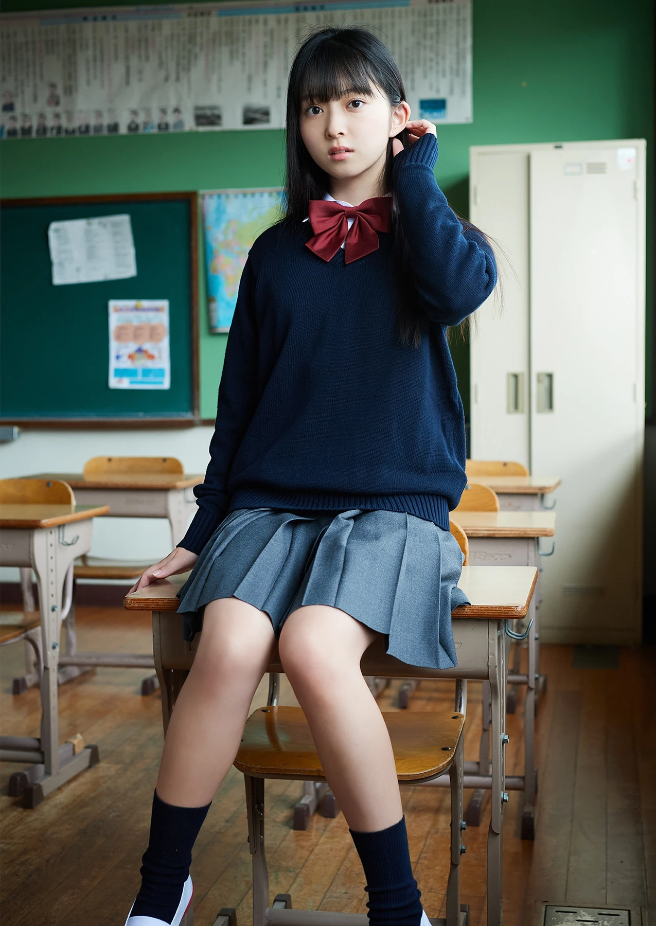 Momoka Tsukada 塚田百々花, 写真集 「つかだだ！ももかだ！つかももだ！」 - P2