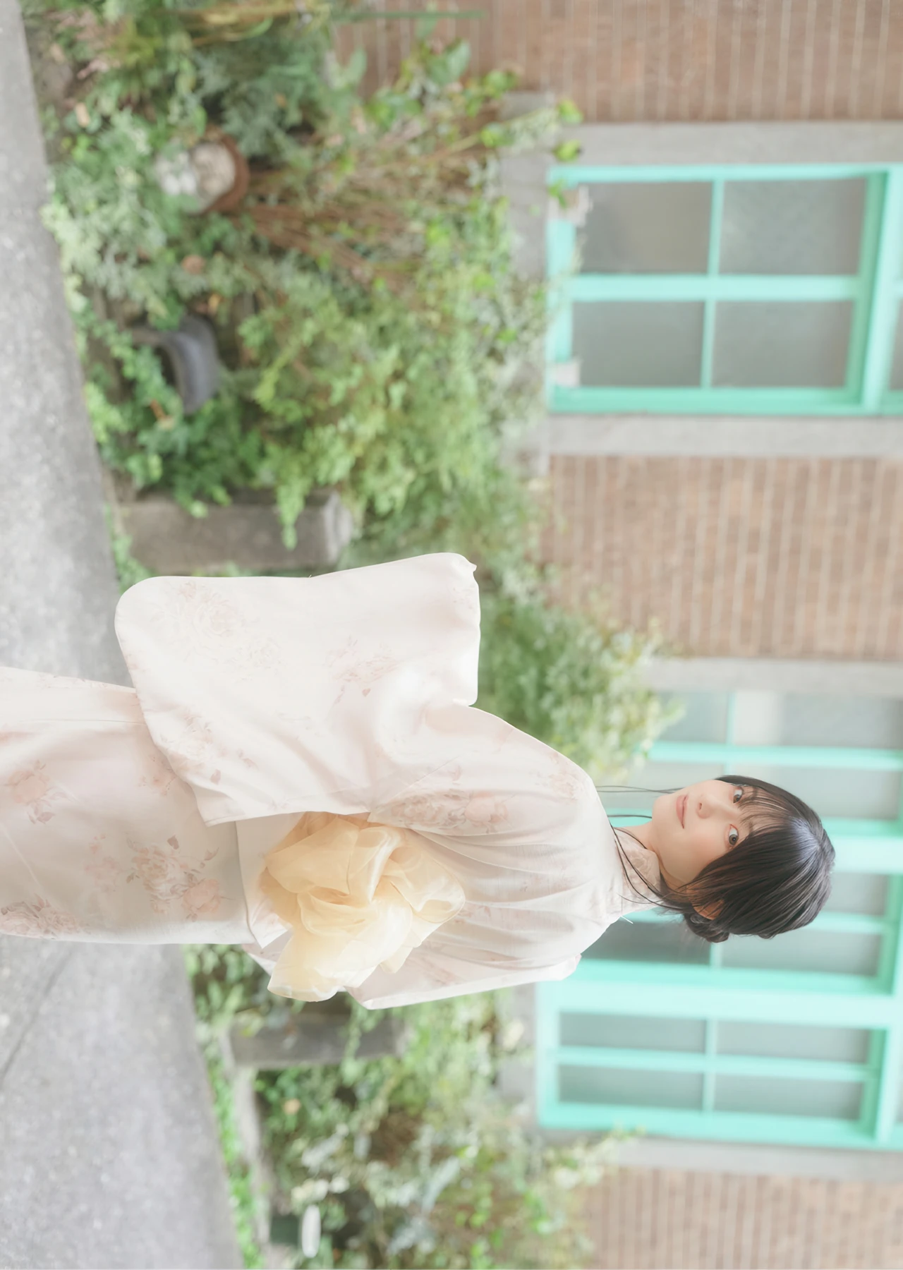 Kanna Seto 瀬戸環奈, 写真集 「ぬくもり日和」 - P15