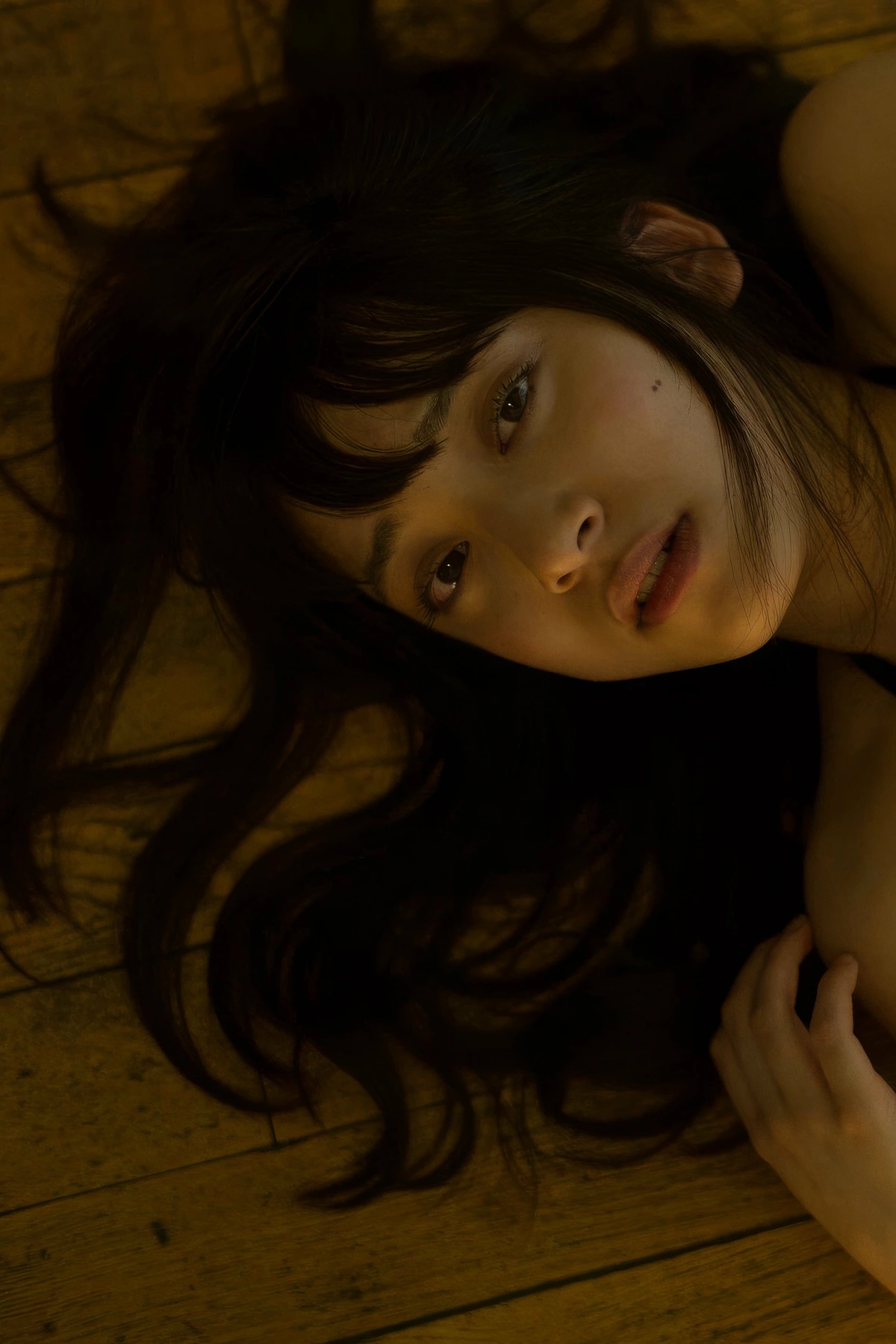 Sayaka Tomaru 都丸紗也華, FLASHデジタル写真集 「ストライク☆バスト！」 - P44