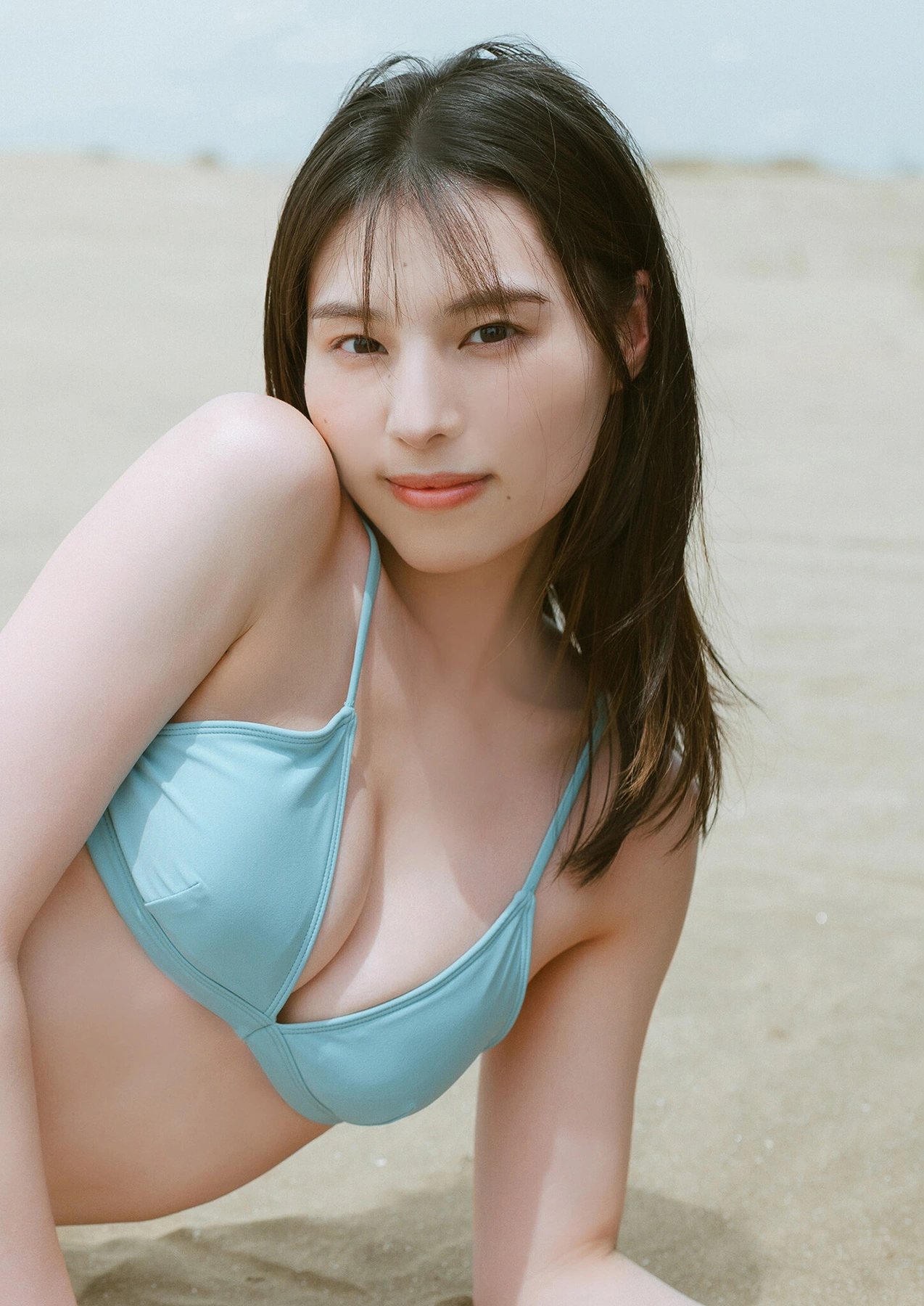 Iori Sagara 相楽伊織, 写真集 スピサン グラビアフォトブック 「Summer Vibes」 - P9