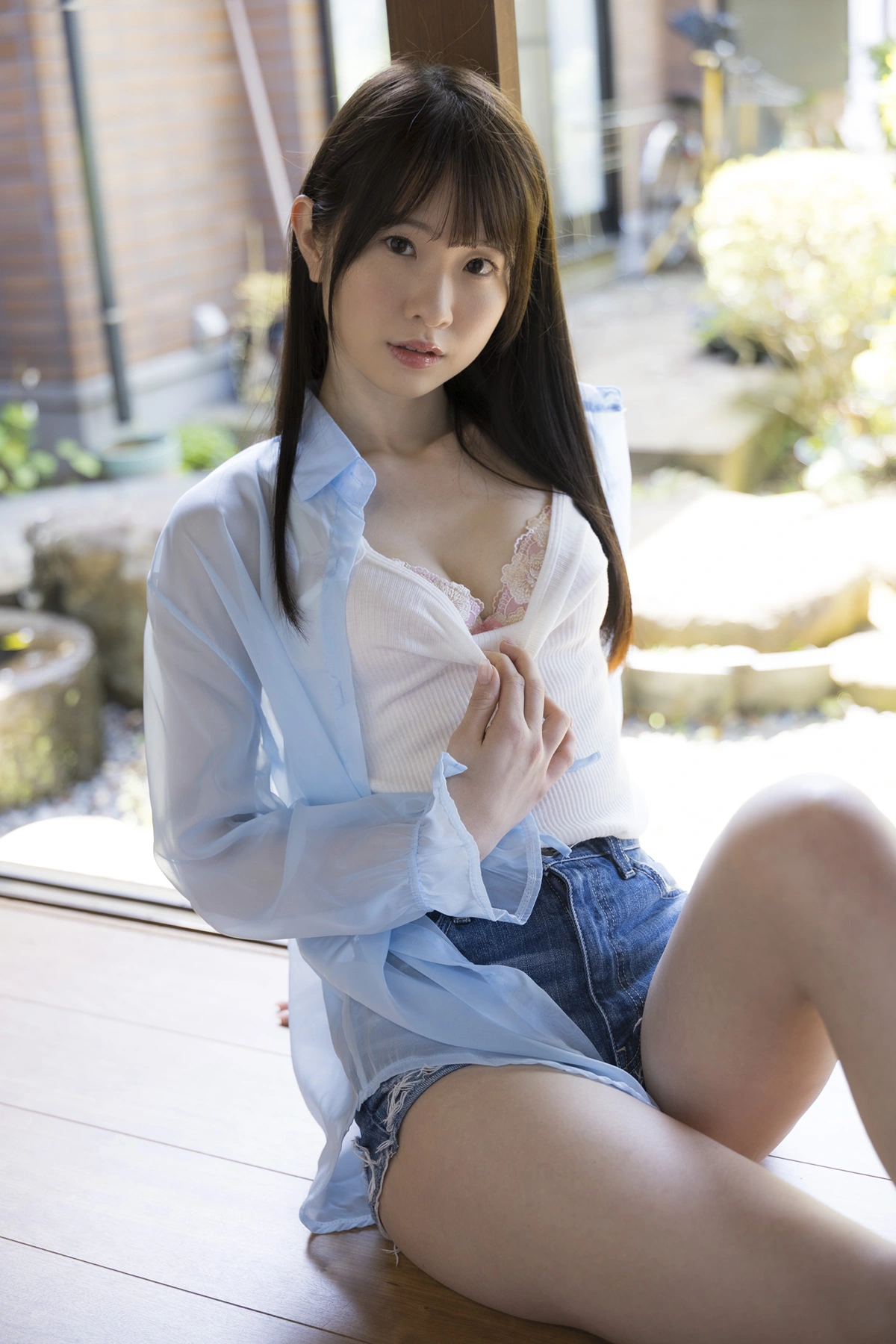 Emika Shirakami 白上咲花, ヌード写真集 「百花繚乱」 - P14
