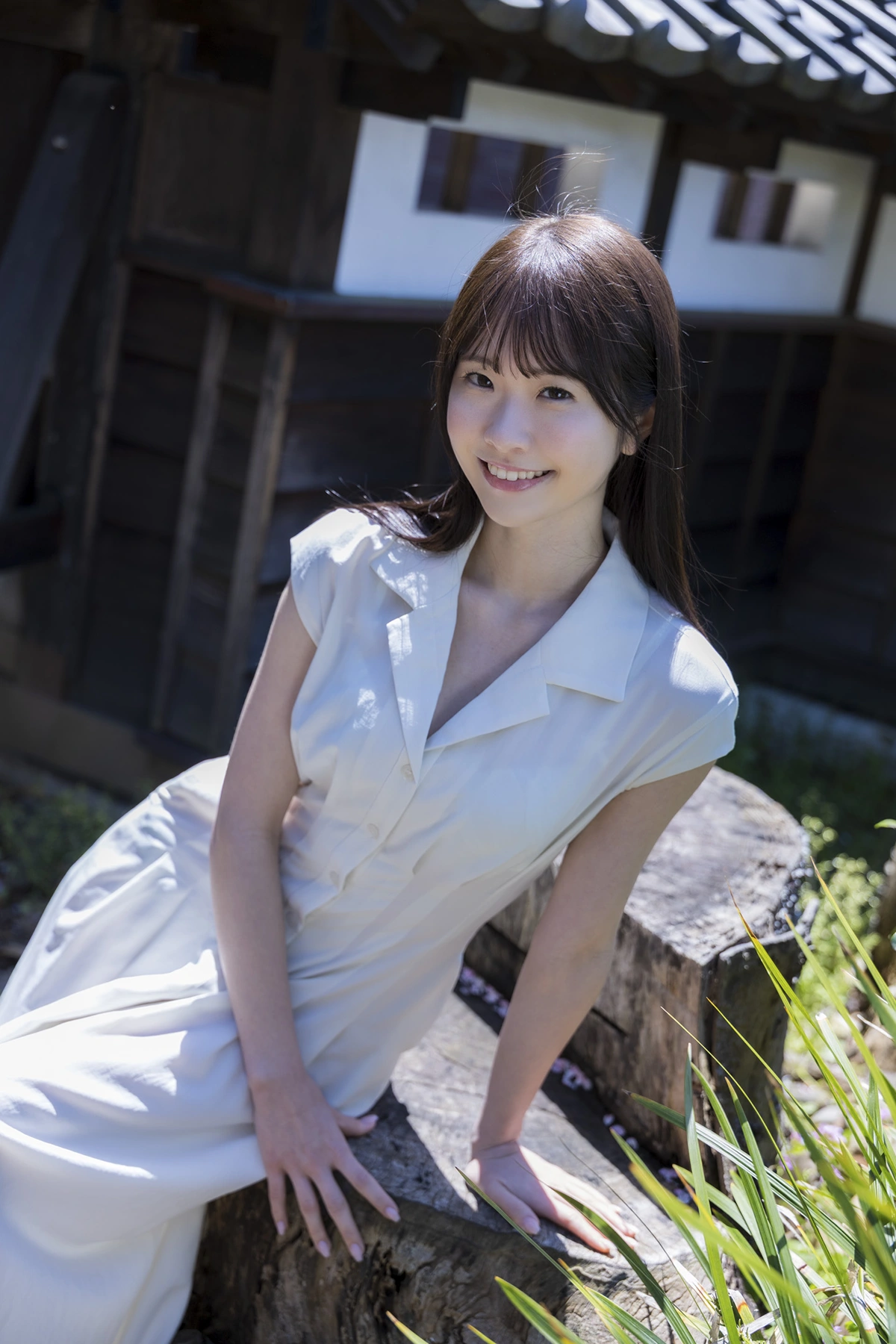 Emika Shirakami 白上咲花, ヌード写真集 「百花繚乱」 - P68
