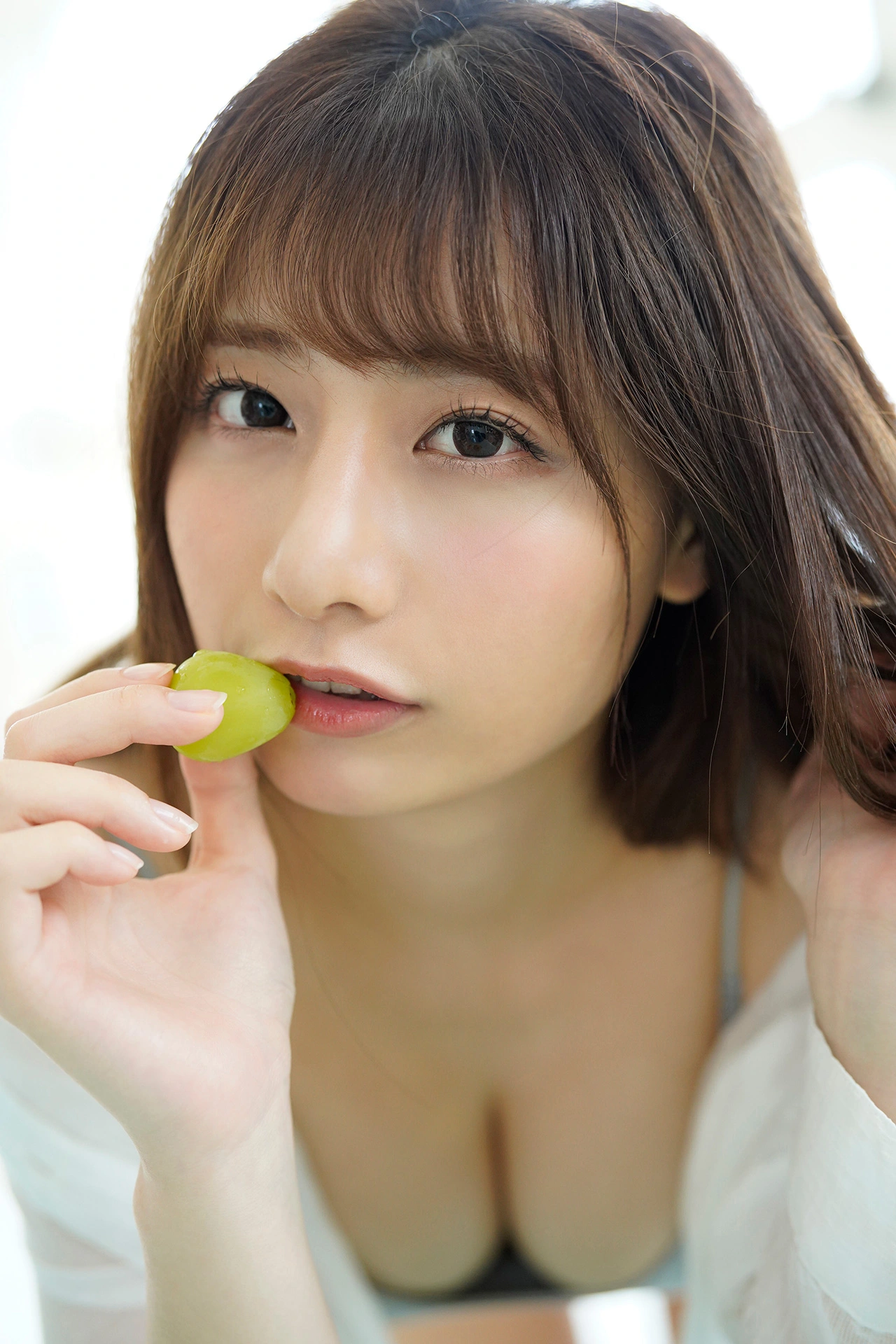 Yuka Suzuki 鈴木優香, FLASHデジタル写真集 「スキャンダルFカップ Vol.02」 - P14