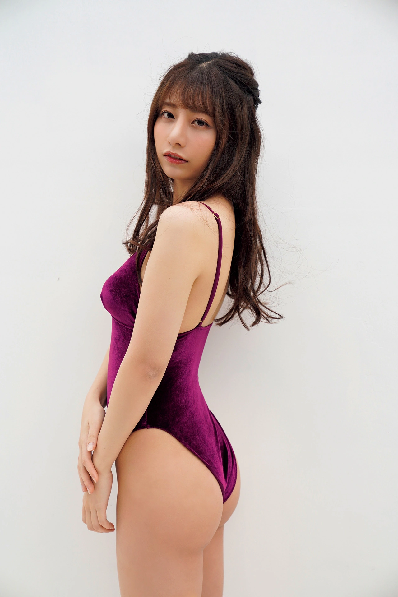 Yuka Suzuki 鈴木優香, FLASHデジタル写真集 「スキャンダルFカップ Vol.02」 - P57