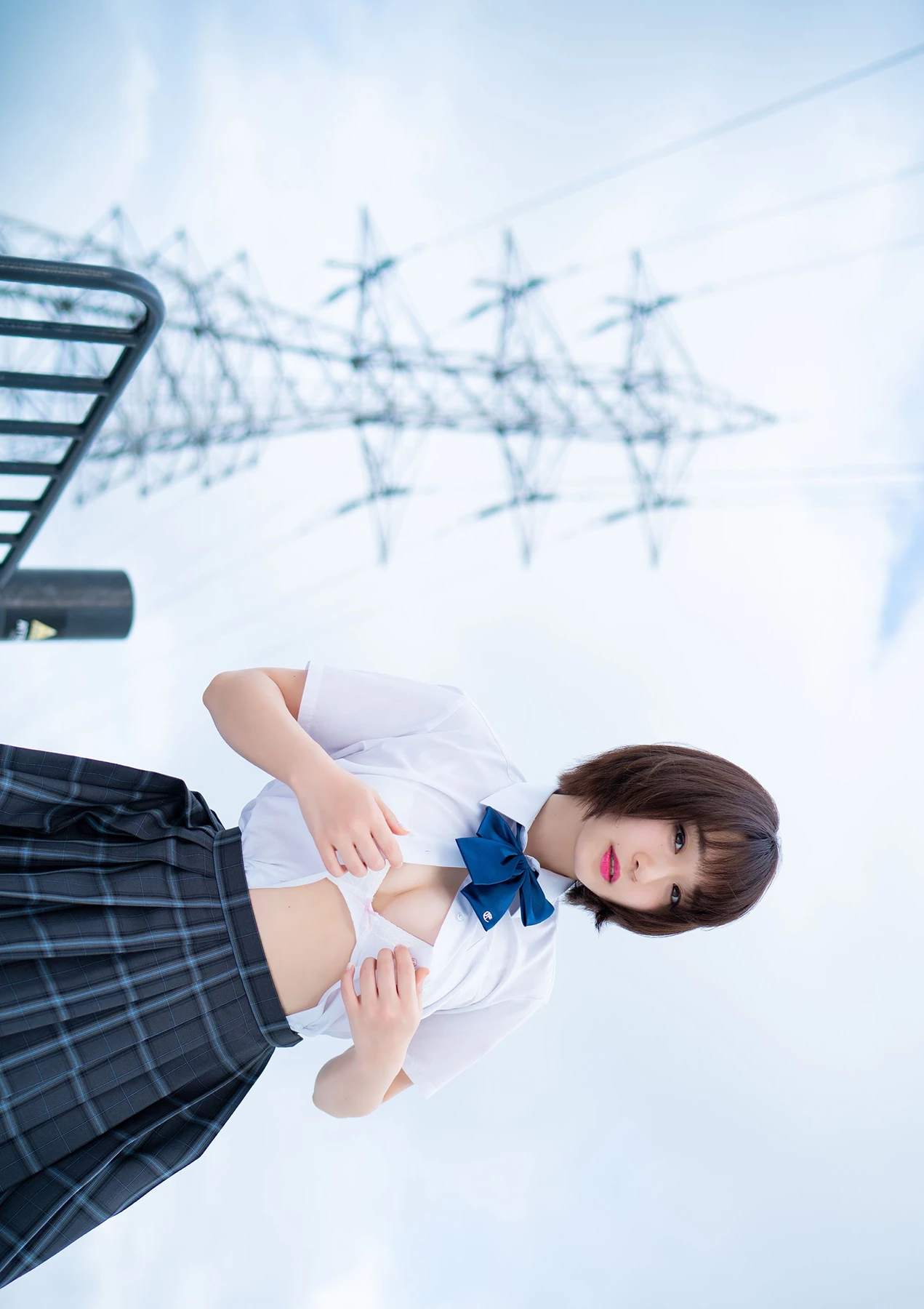 Moe Iori 伊織もえ – デジタル限定 YJ Photo Book 「制服はちゃんと着なさーい!!」 - P8